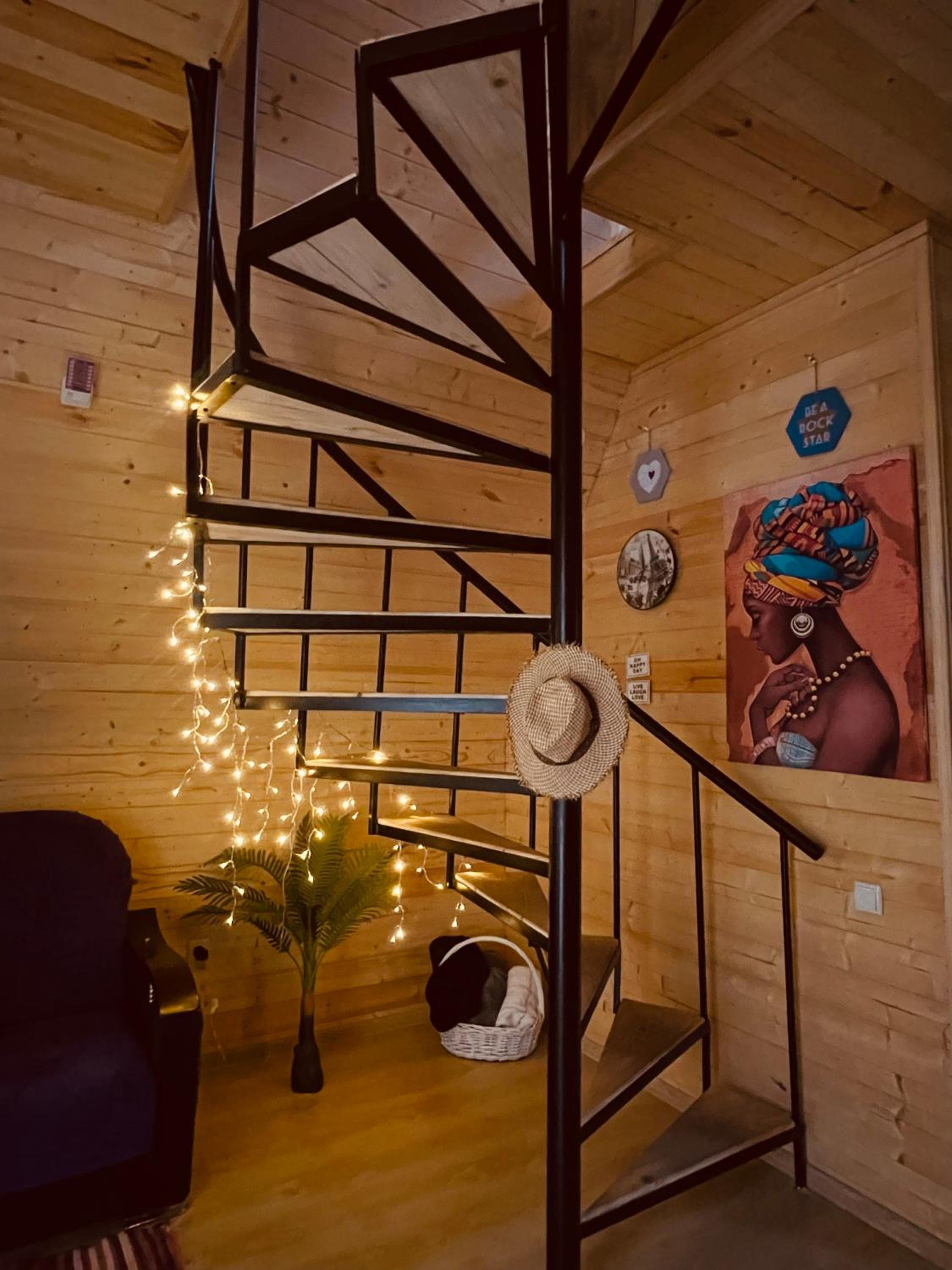 Mountain Cottage - Ananuri
