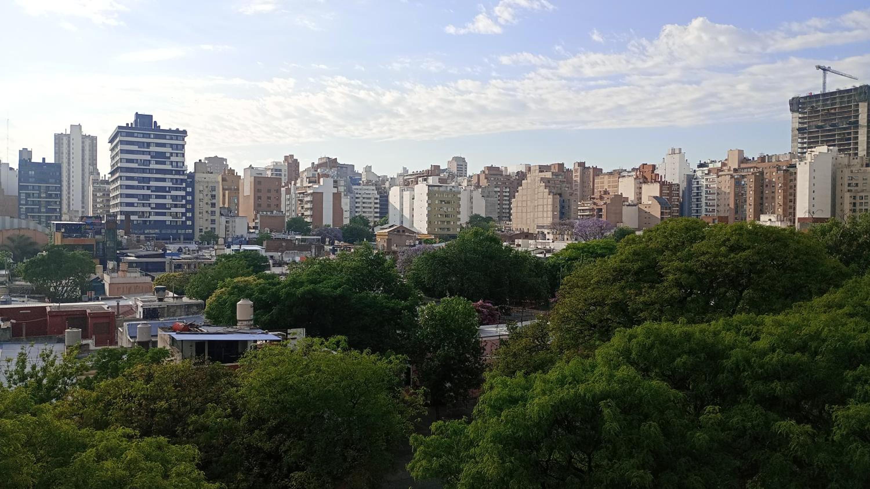 Dptos Córdoba -Guemes, Sobre la Cañada, vista al Paseo de Artesanos
