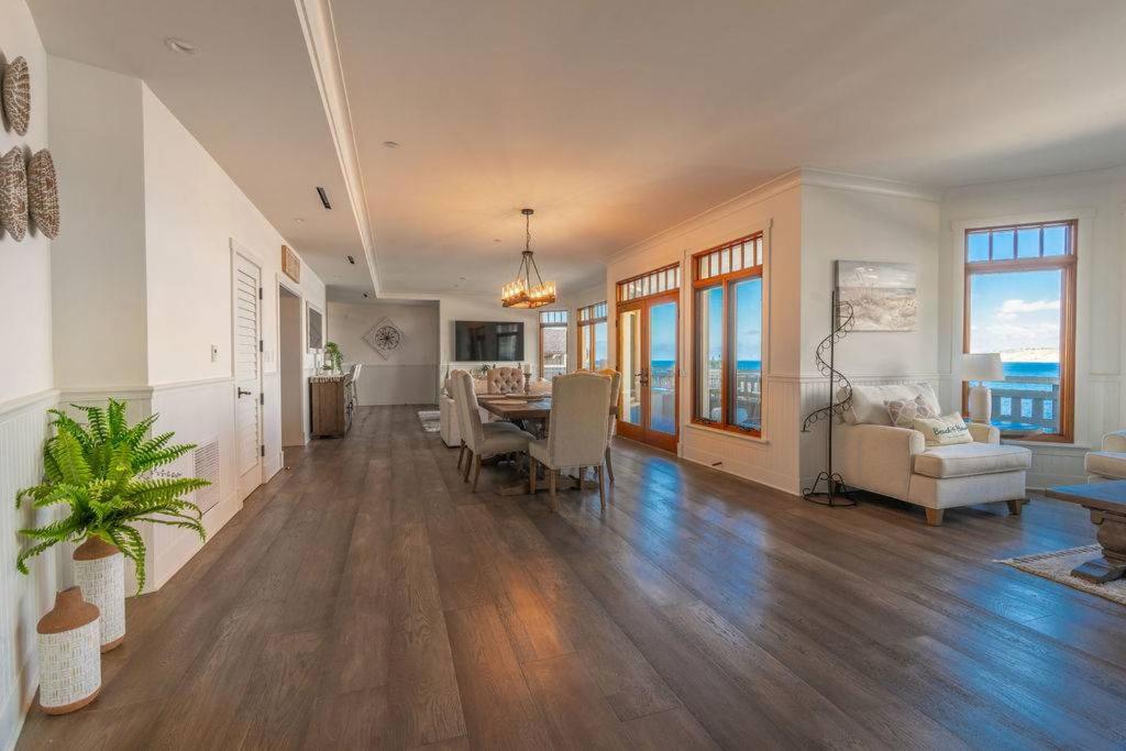 Spectacular La Jolla Cove Compound view 5