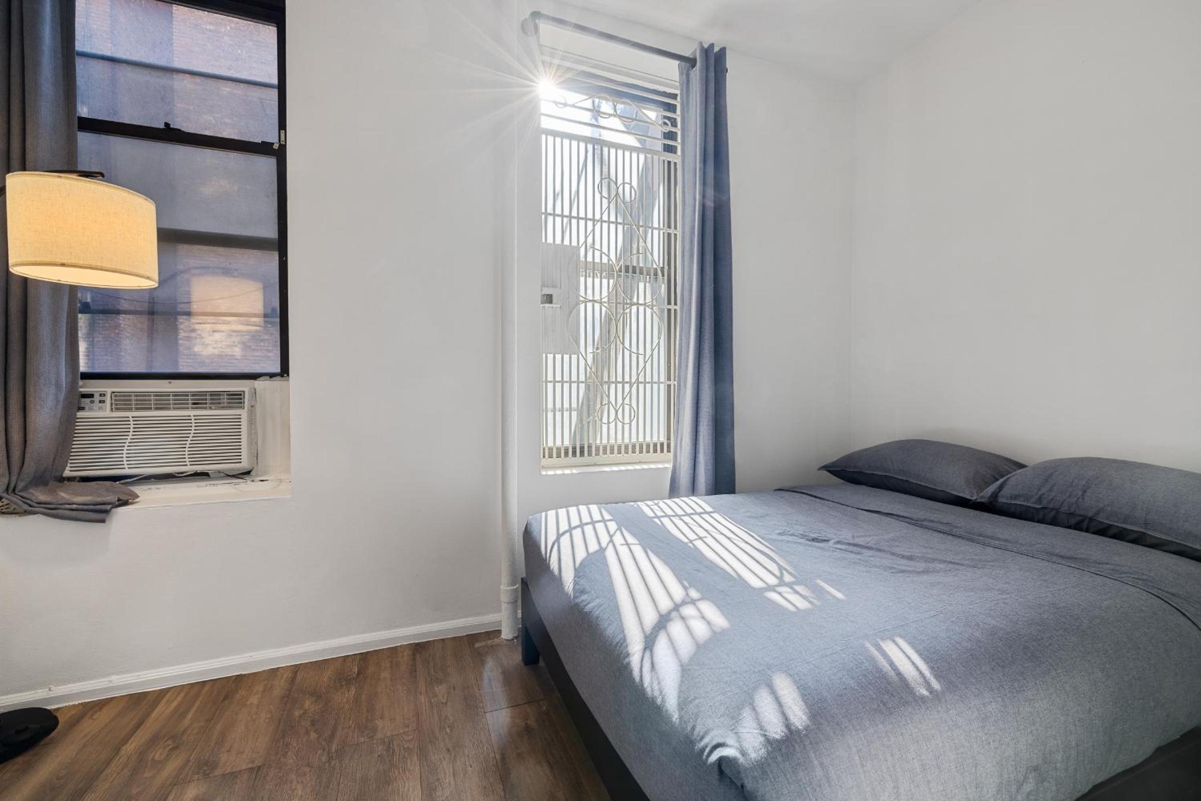 Inspiring Urban Life, Times square Apartments