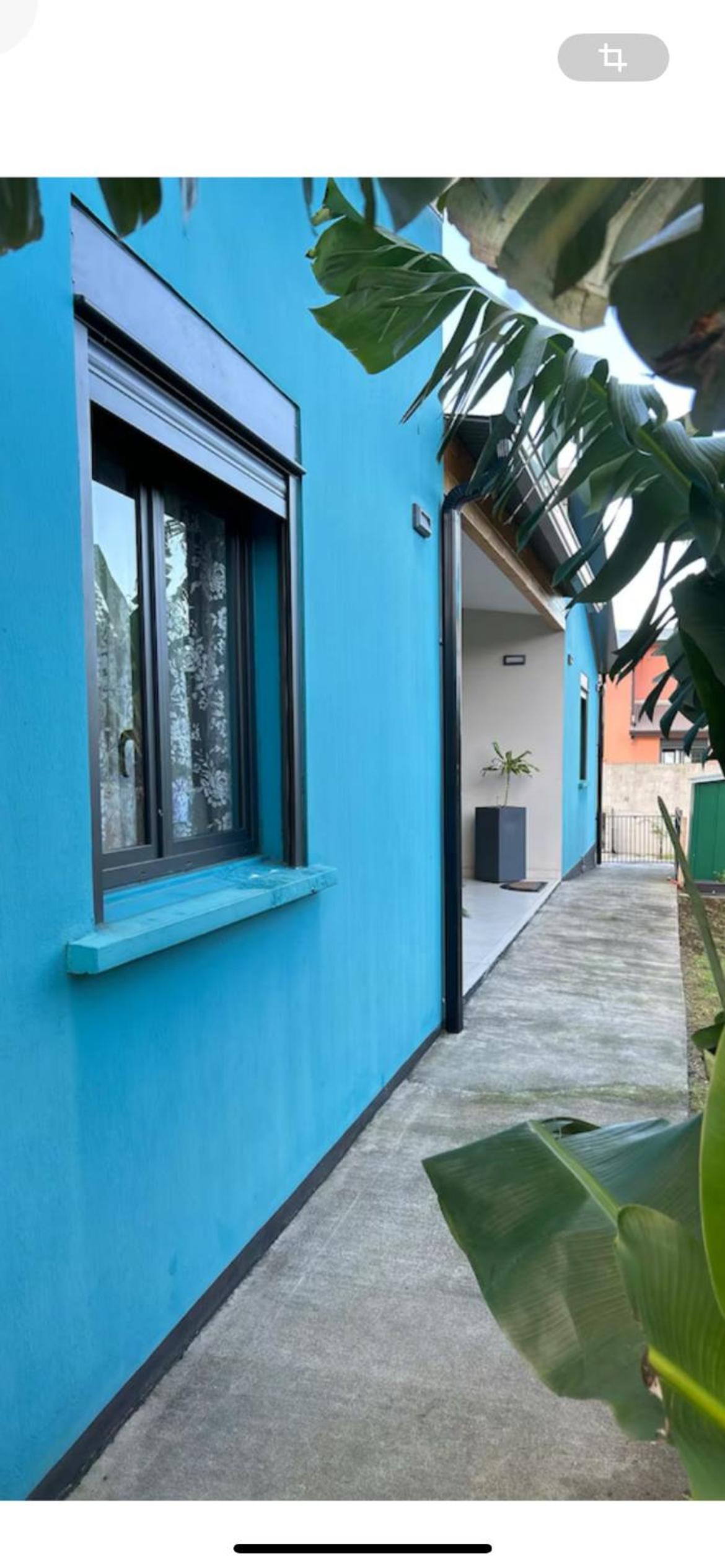 Chambre privée dans Villa avec piscine