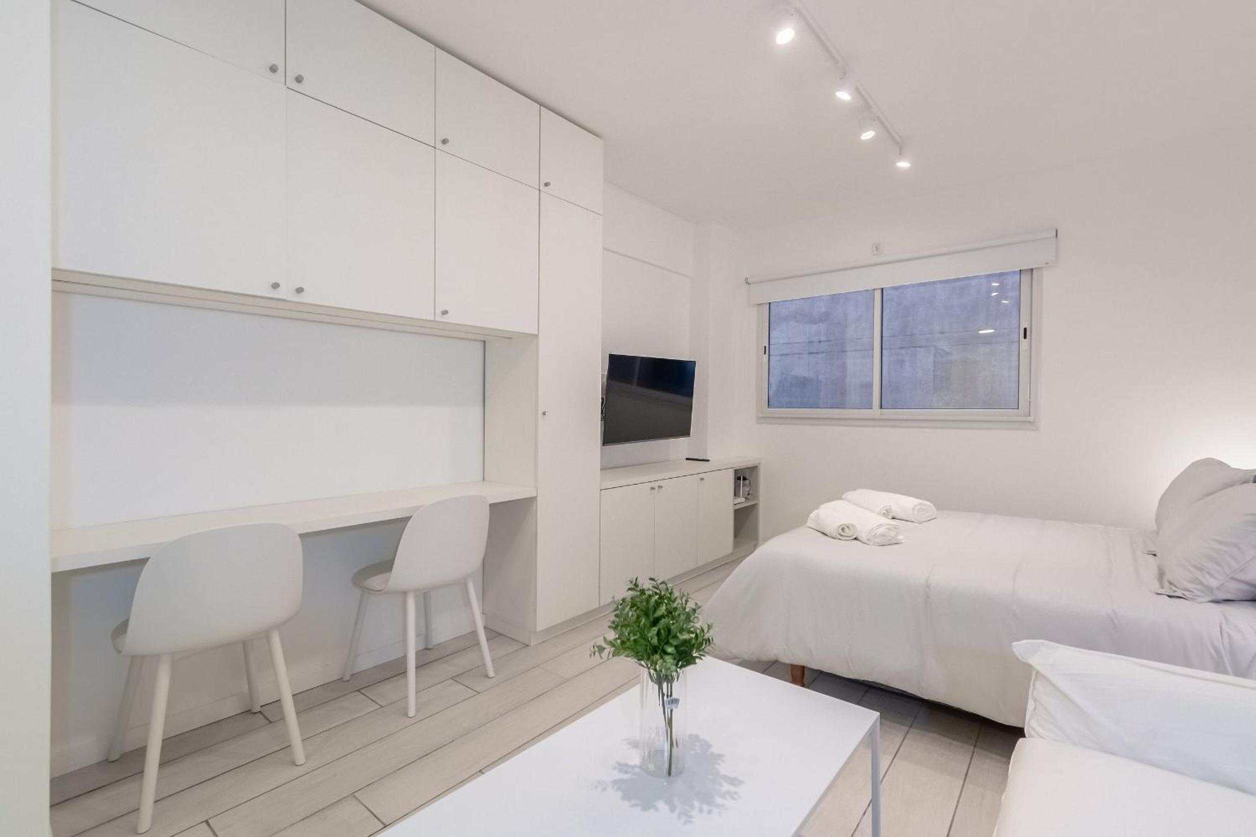 Modern Studio on Av. Libertador | 24/7 Security
