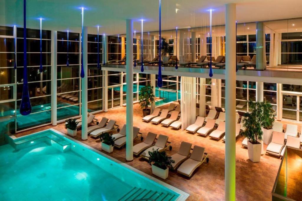 ADULTS ONLY Spa-Relax-Suite