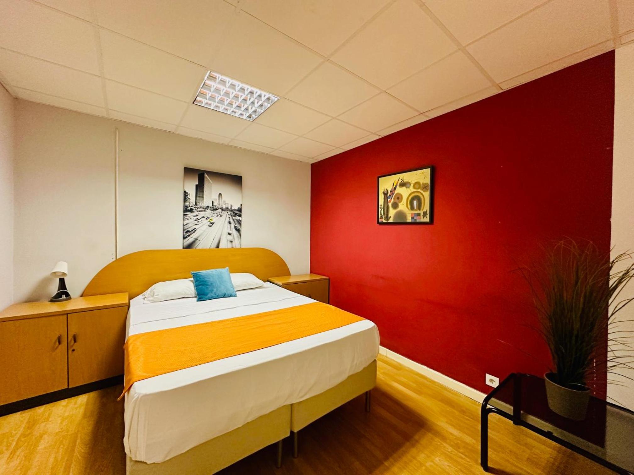 hotel room
