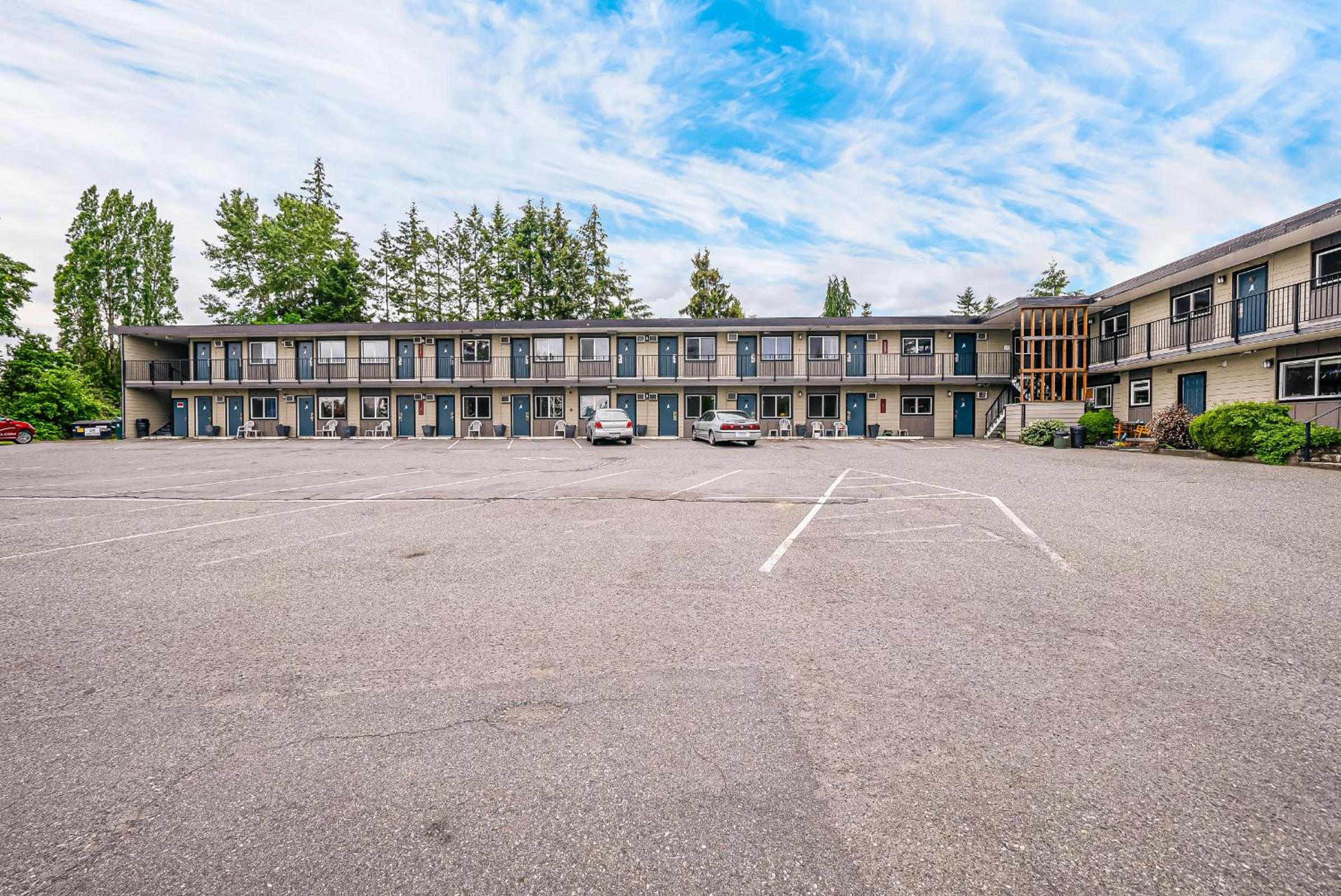 Bluebird Motel