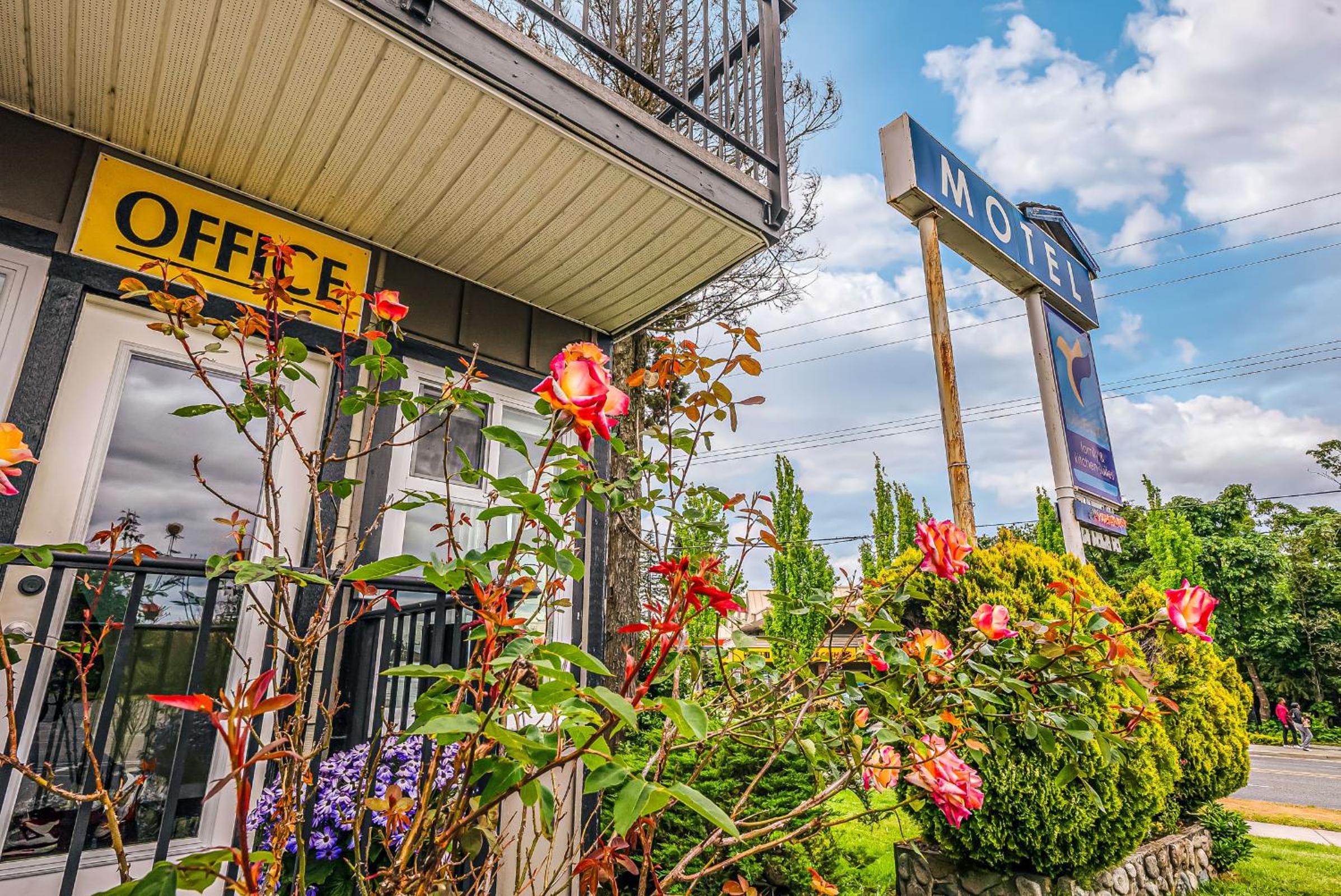 Bluebird Motel