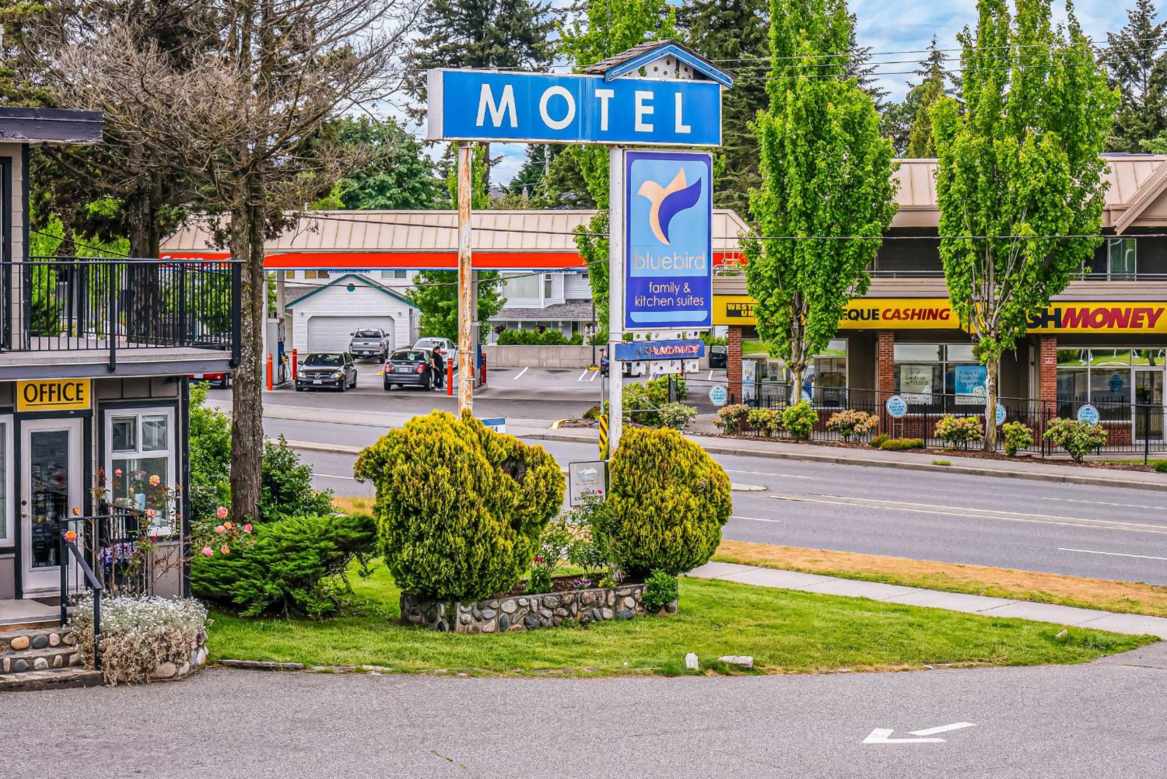 Bluebird Motel