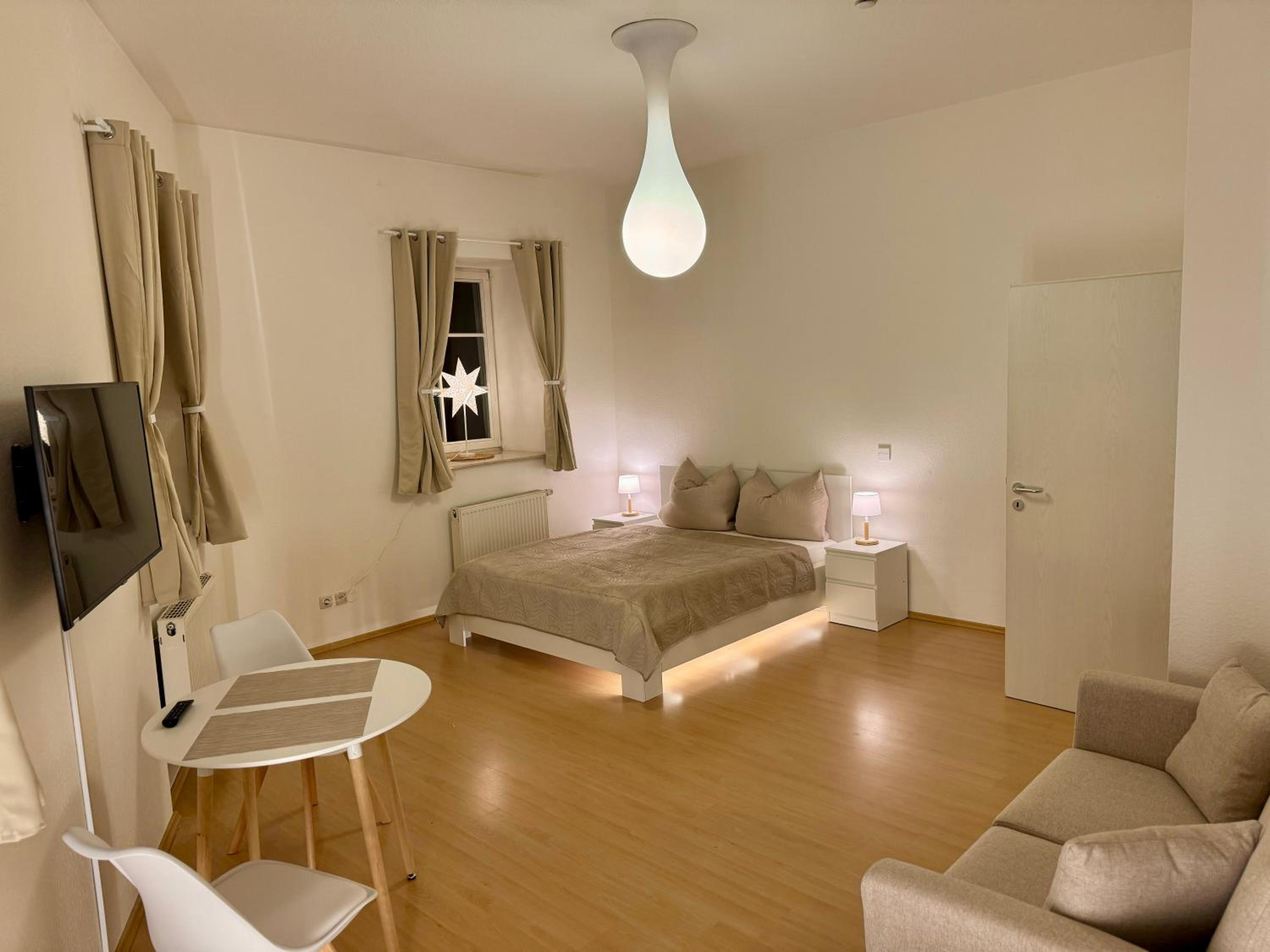 Ferienwohnung Schildblick Modernes Apartment direkt in der Altstadt von Erfurt nahe der Krämerbrücke - beste Innenstadtlage