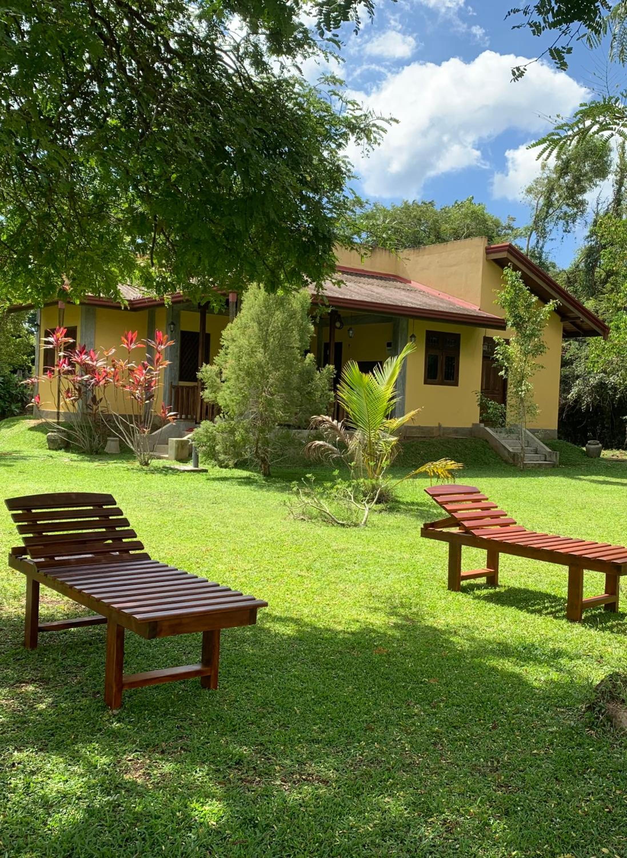Aaryana Lagoon view 5
