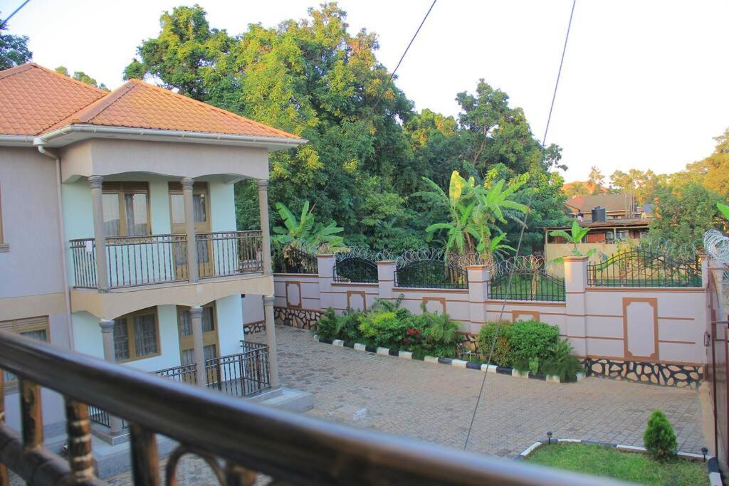 Phylipah Beach House
