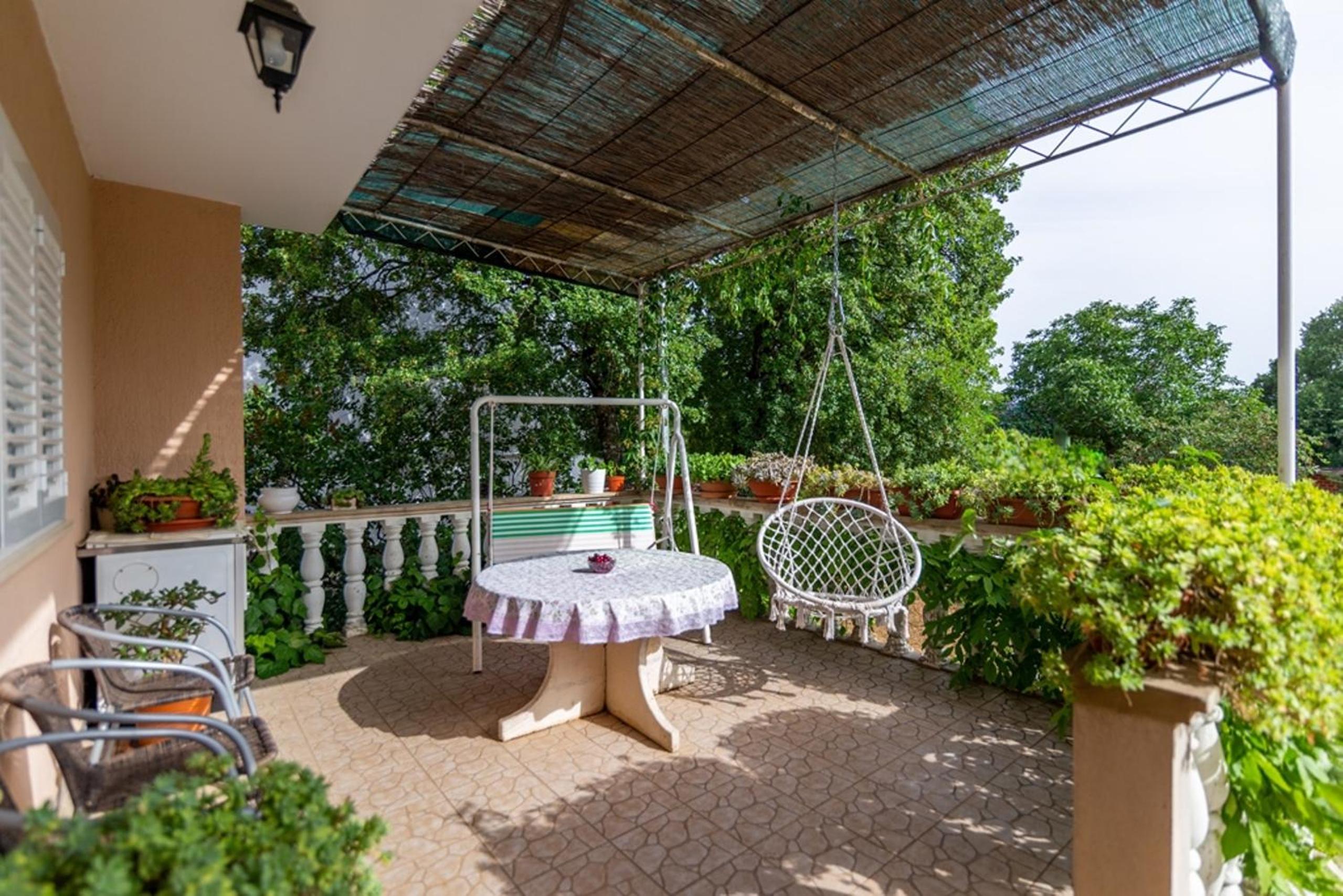 Holiday house Mia with pool view 3