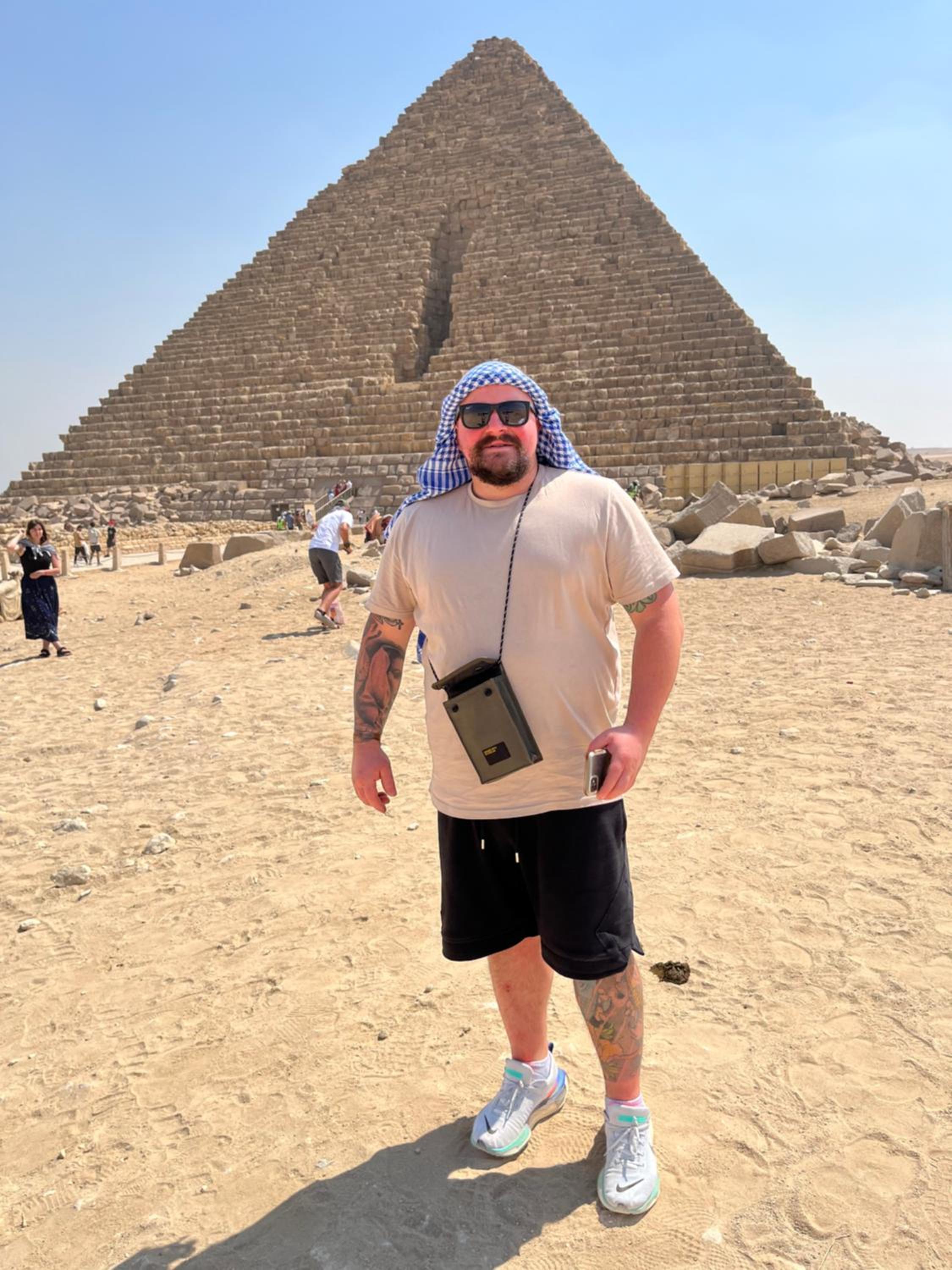 The pharaohs pyramids view apartment