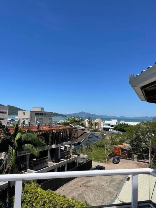 Cobertura com vista mar