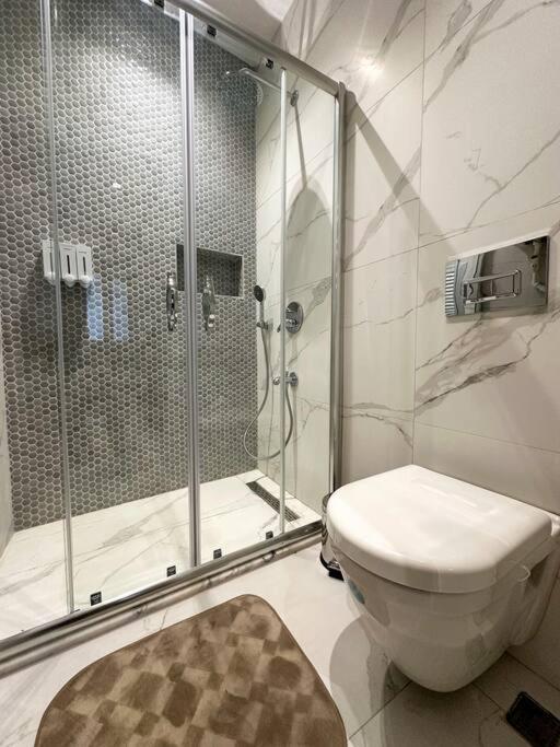 ŞAHİN PERA SUİT2 Great location 2 Br air-conditioned apartment