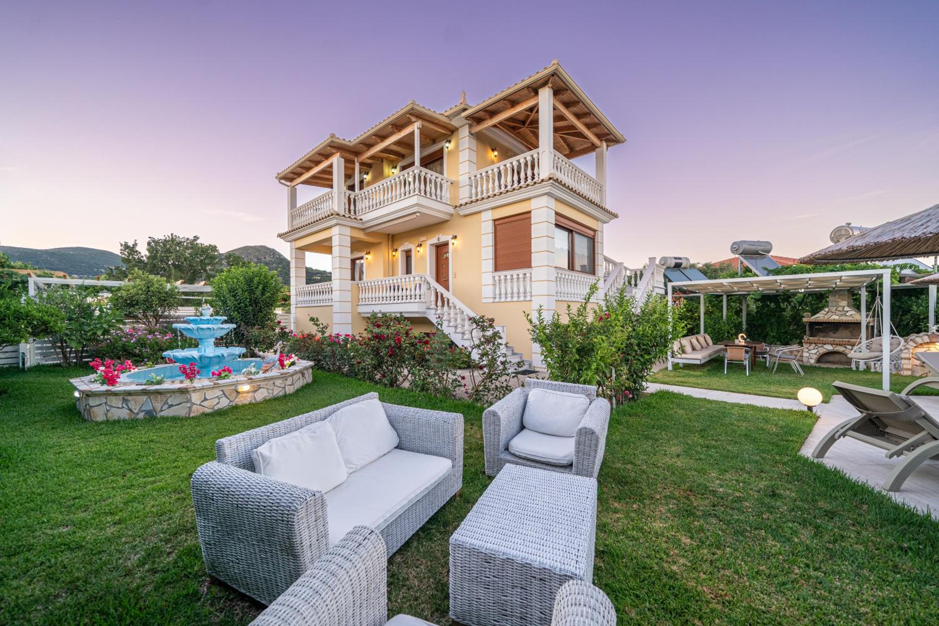 Villa Alonia