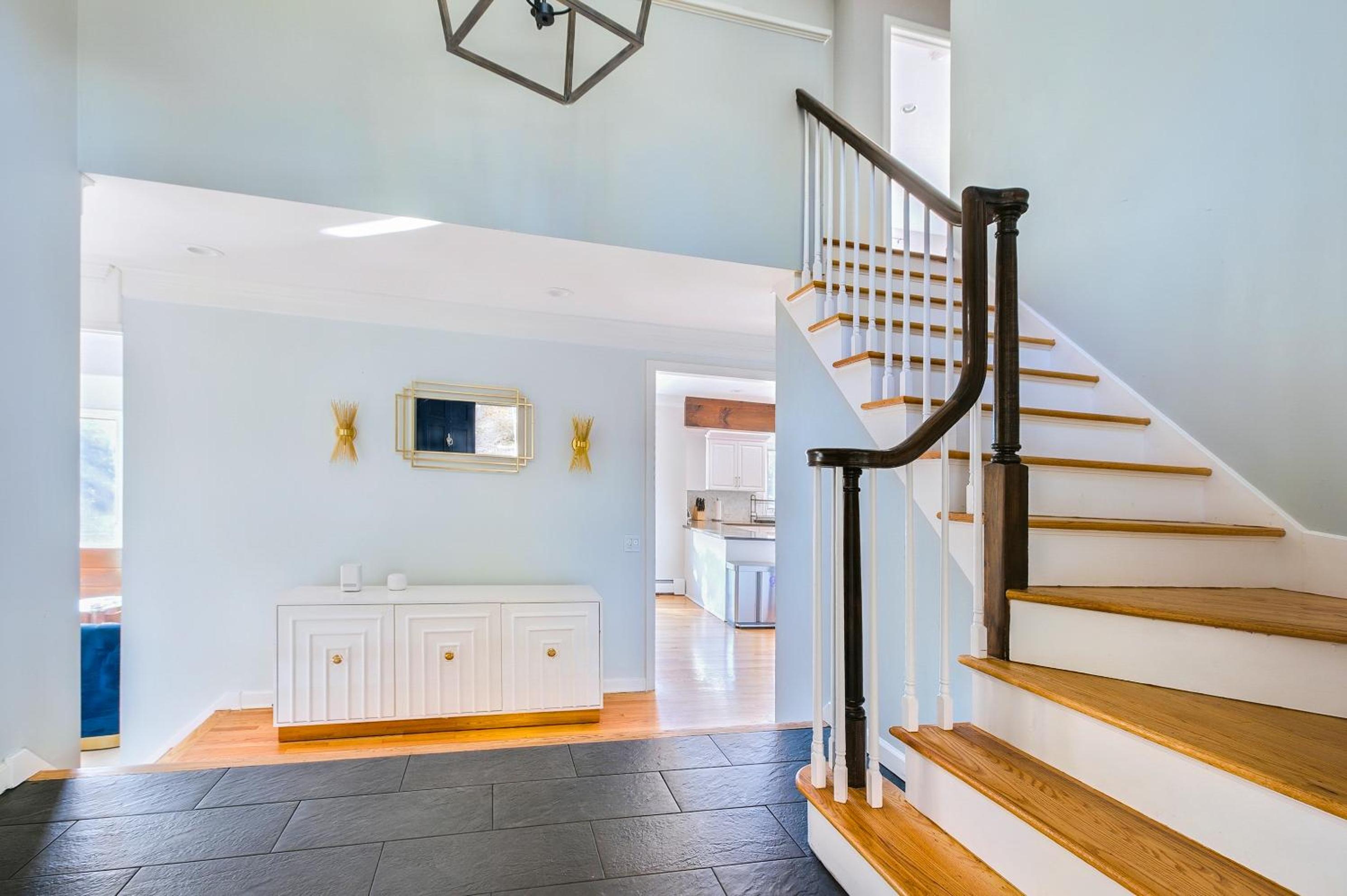 Luxe Lake House in Connecticut view 4
