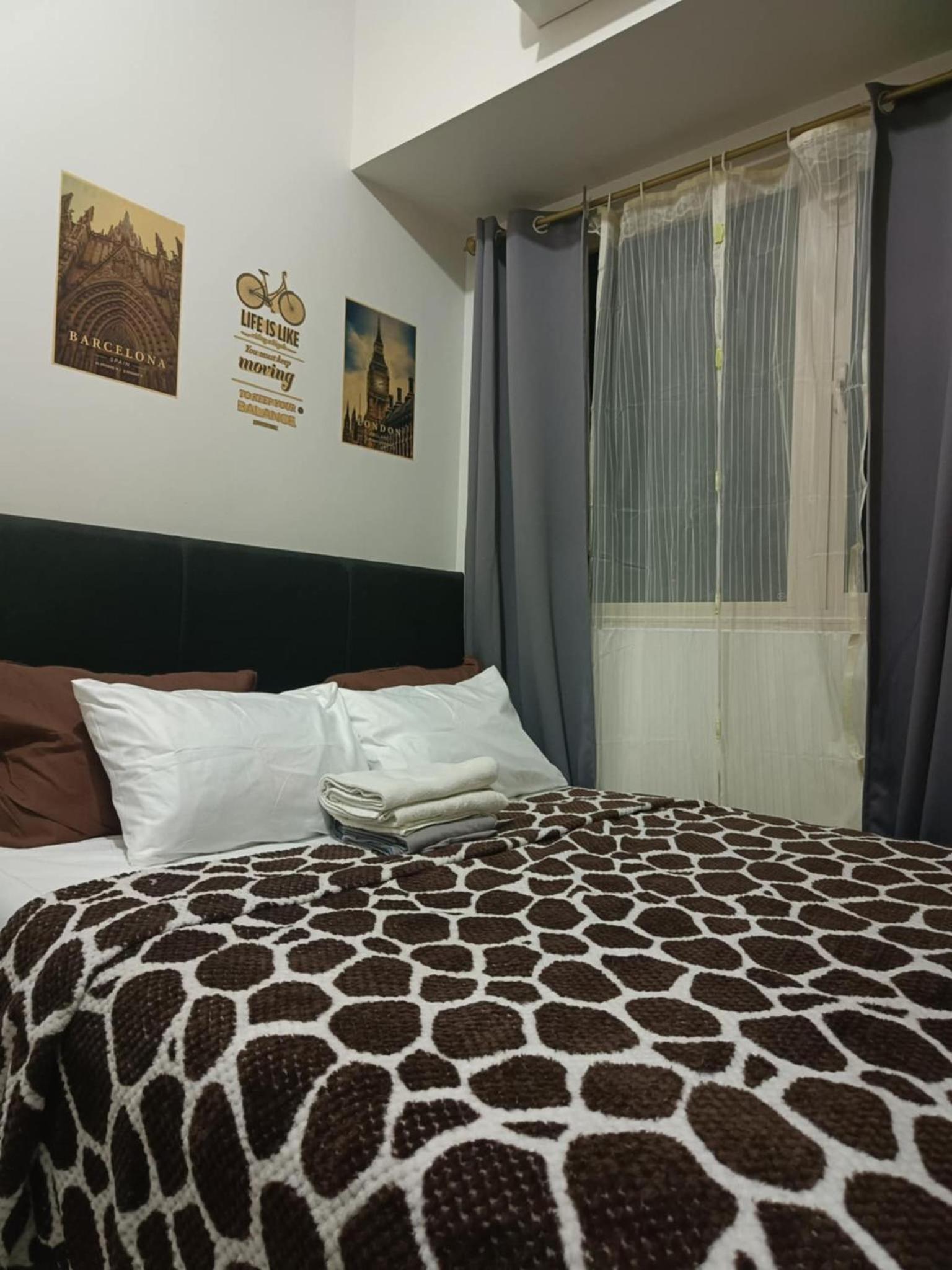 Coast Residences-Ronnzel staycation