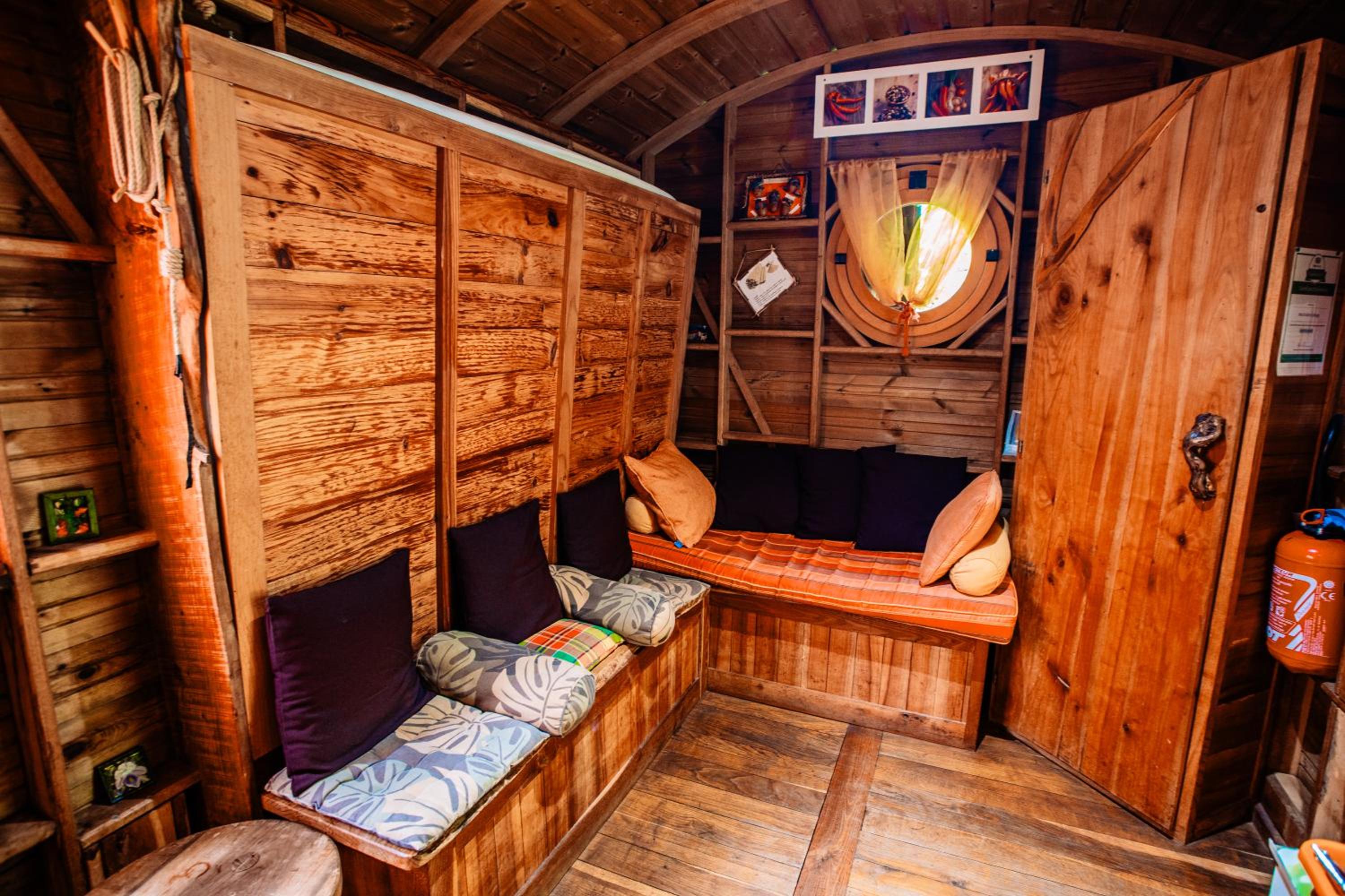West Indies Cottage, cottages haut de gamme avec piscine, jacuzzi et vue jungle