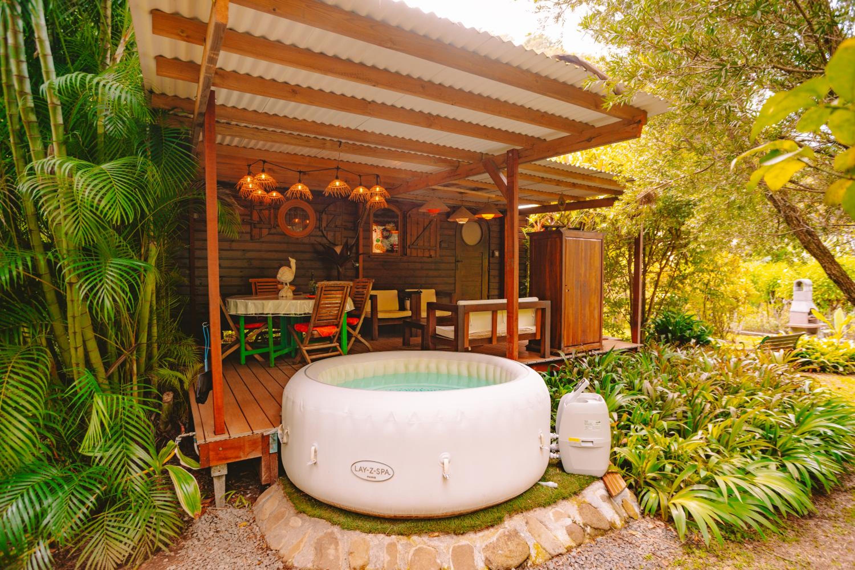 West Indies Cottage, cottages haut de gamme avec piscine, jacuzzi et vue jungle