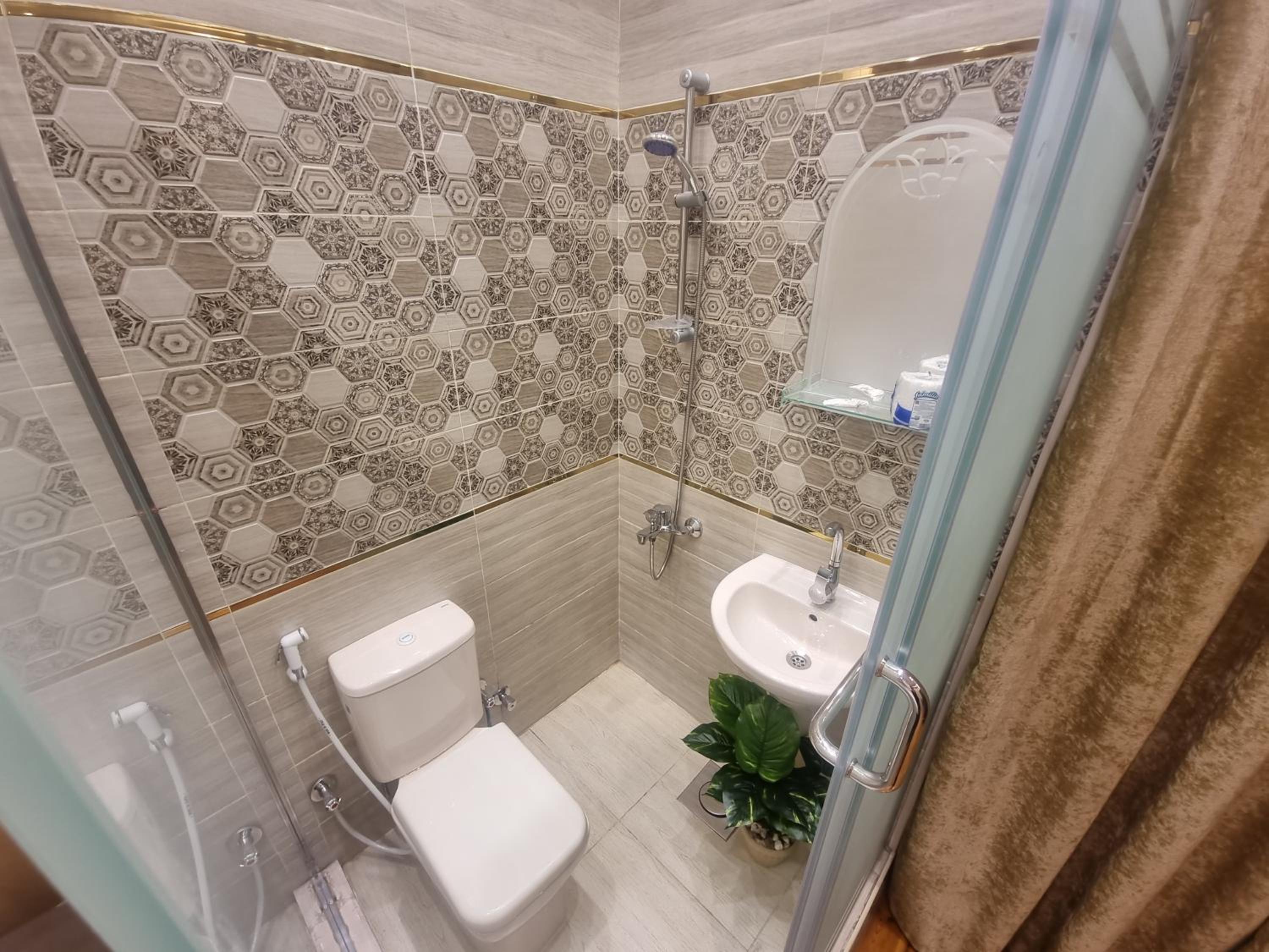 Plaza Group Hotel