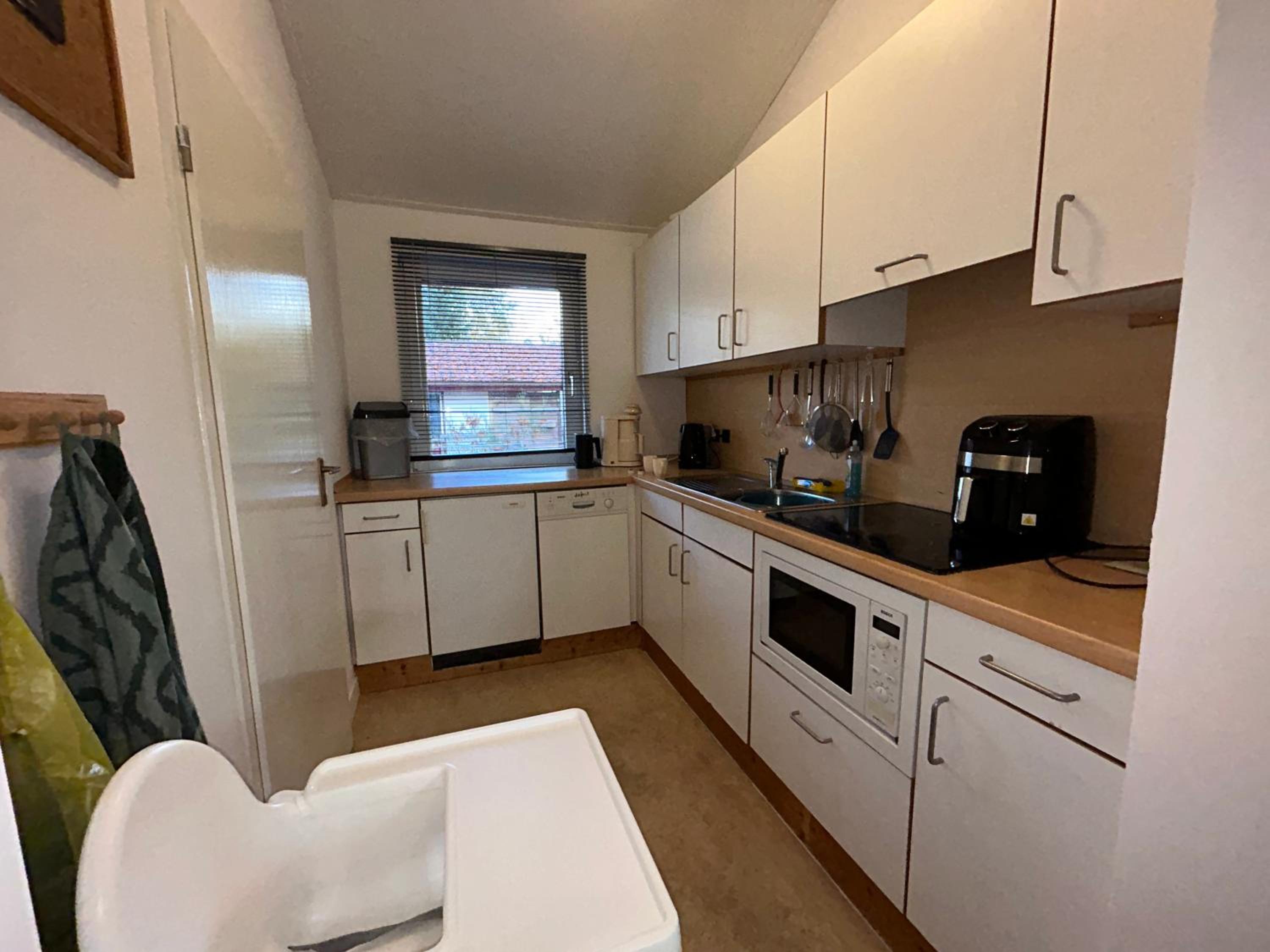 bungalow104 keybox starlink wifi tv heater airco woods pittoresque town lidl restaurant P