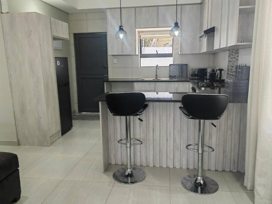 Executive 2-bedroom Serenity apartment in Wendywood Sandton with its own entrance