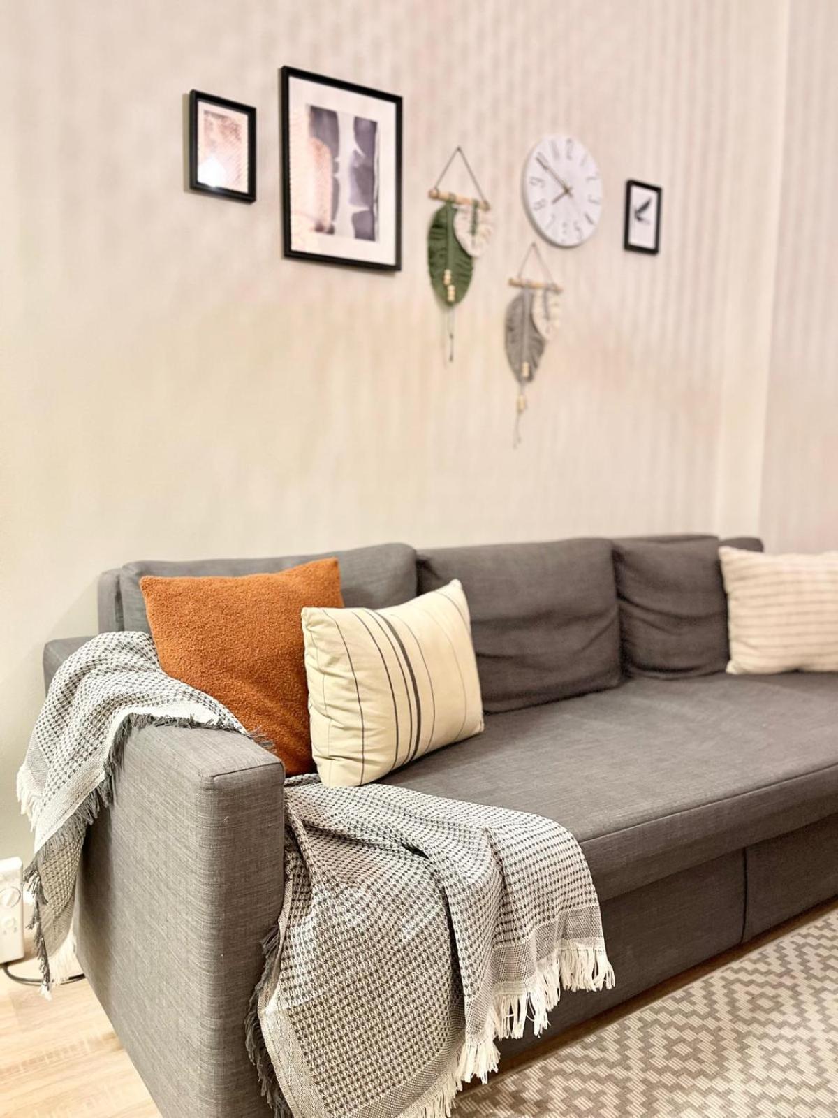 GuestFirst- Modern Boho Charm in Kallio Helsinki Center