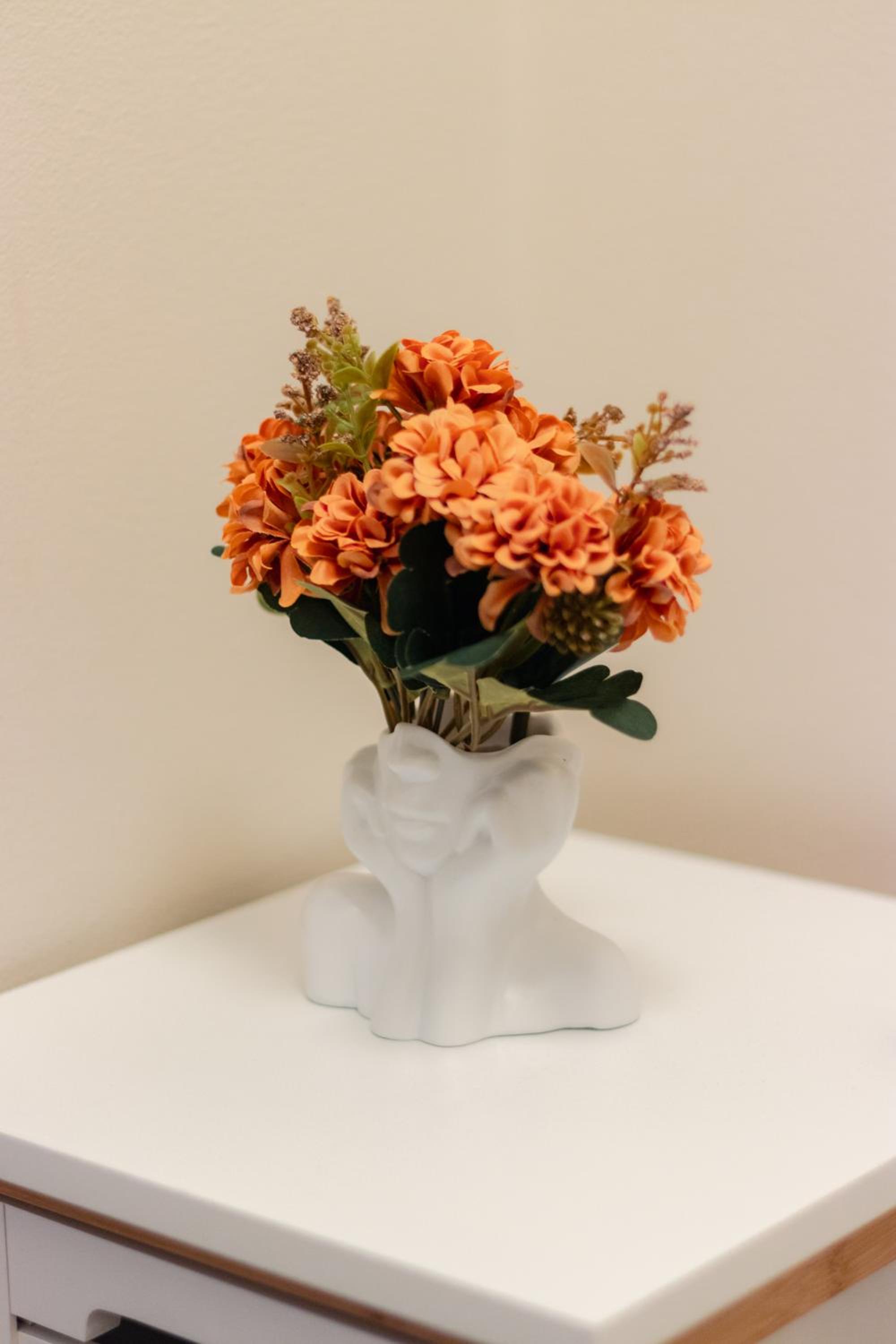 GuestFirst- Modern Boho Charm in Kallio Helsinki Center