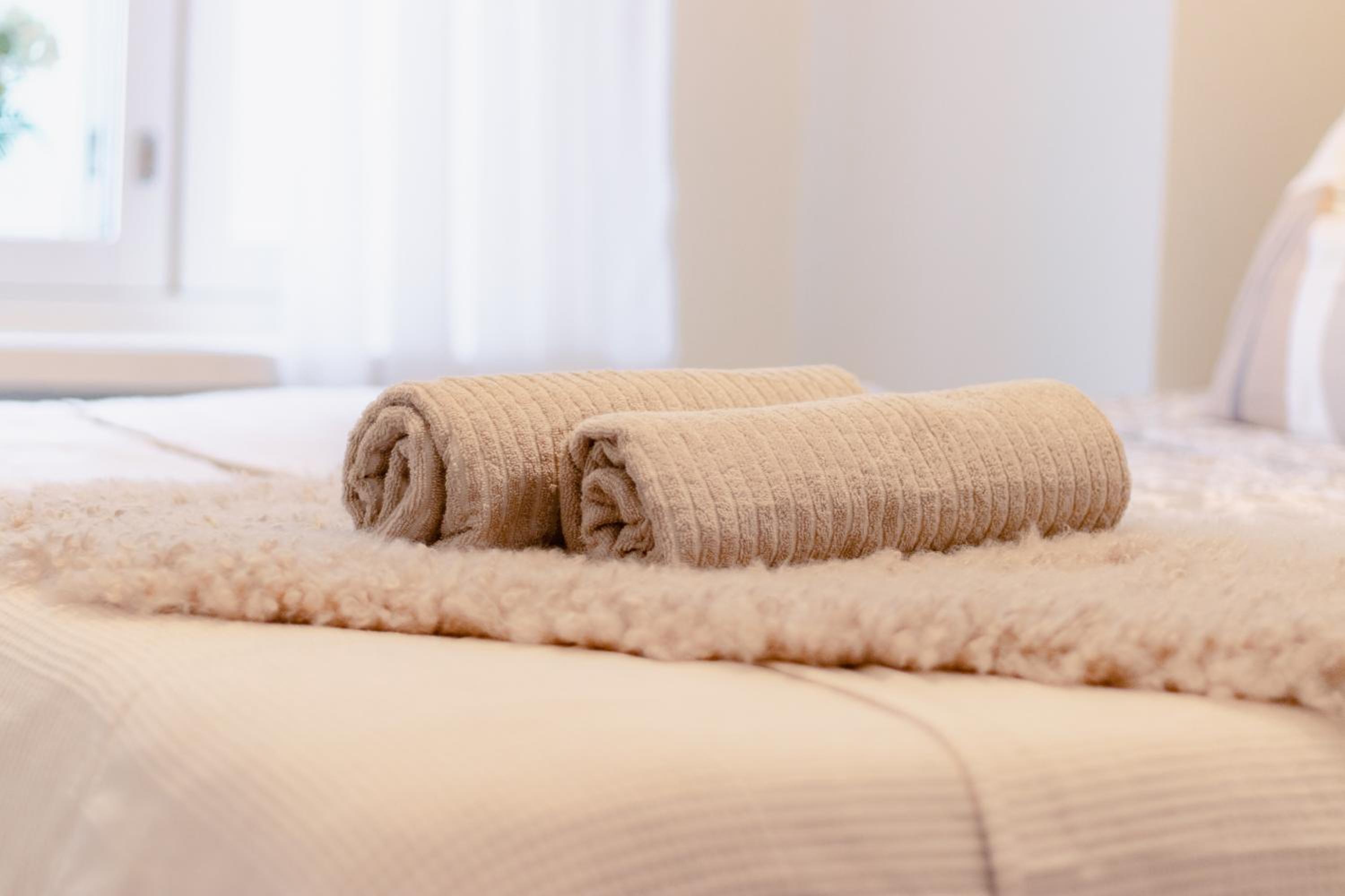 GuestFirst- Modern Boho Charm in Kallio Helsinki Center