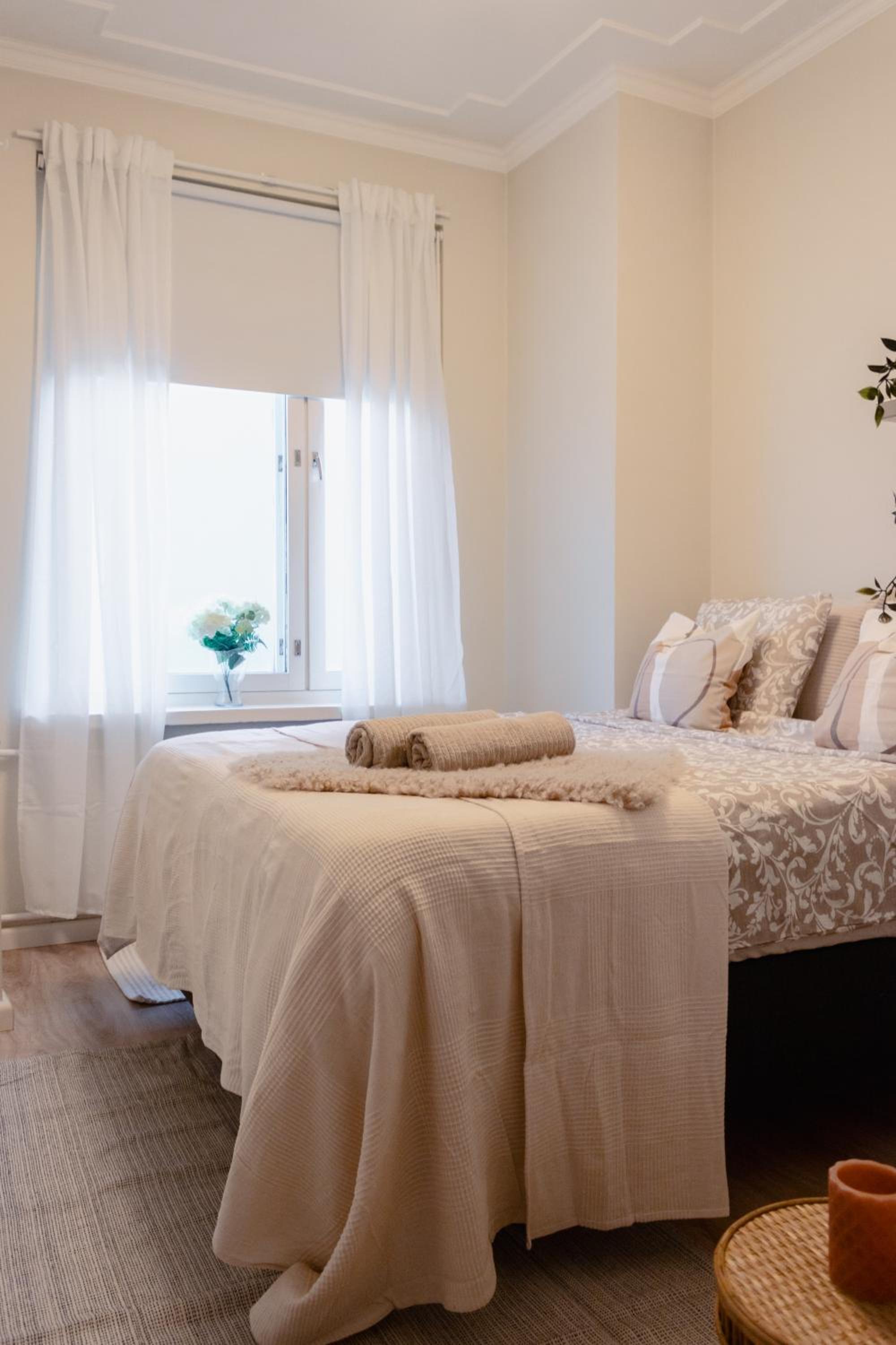 GuestFirst- Modern Boho Charm in Kallio Helsinki Center