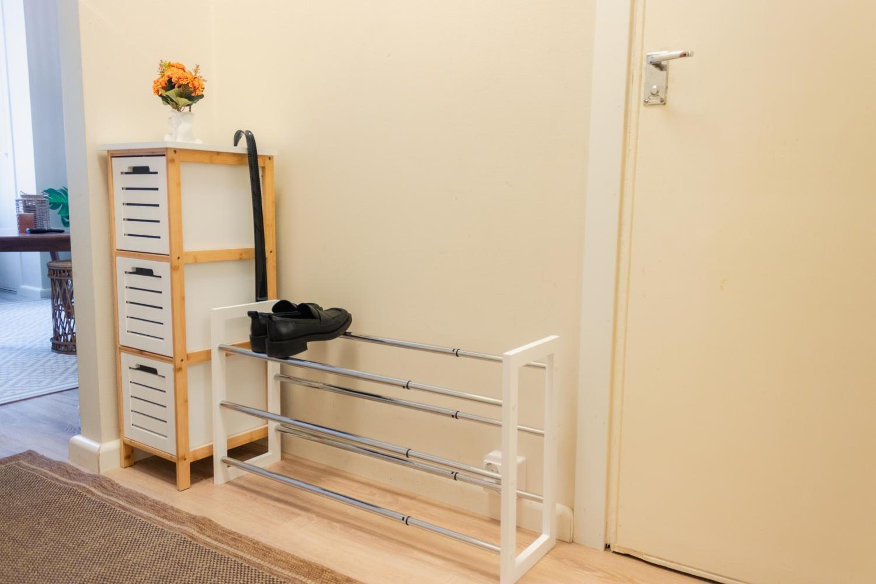GuestFirst- Modern Boho Charm in Kallio Helsinki Center