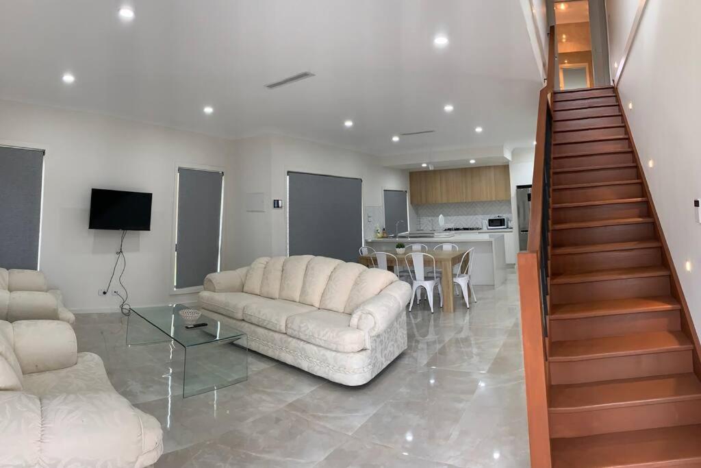 Coburg Lake Retreat