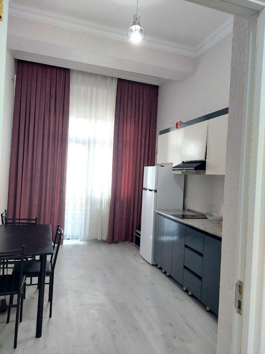 Dəniz kənarı bulvar, Mirvari cyti