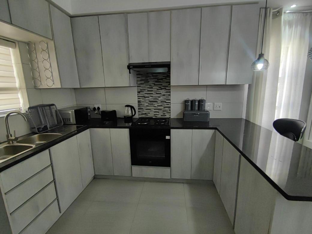 Executive 2-bedroom Serenity apartment in Wendywood Sandton with its own entrance