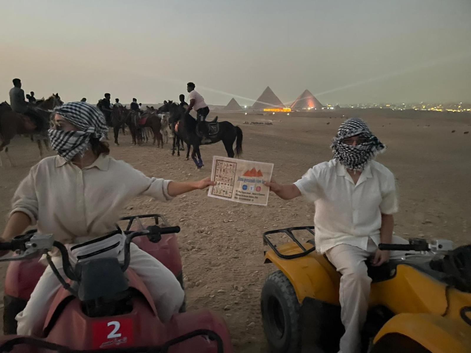 2 Jana Pyramids view inn