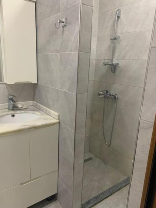Cozy 2 Bedroom Apartment inCentral Baku Self Check-in 24 hours