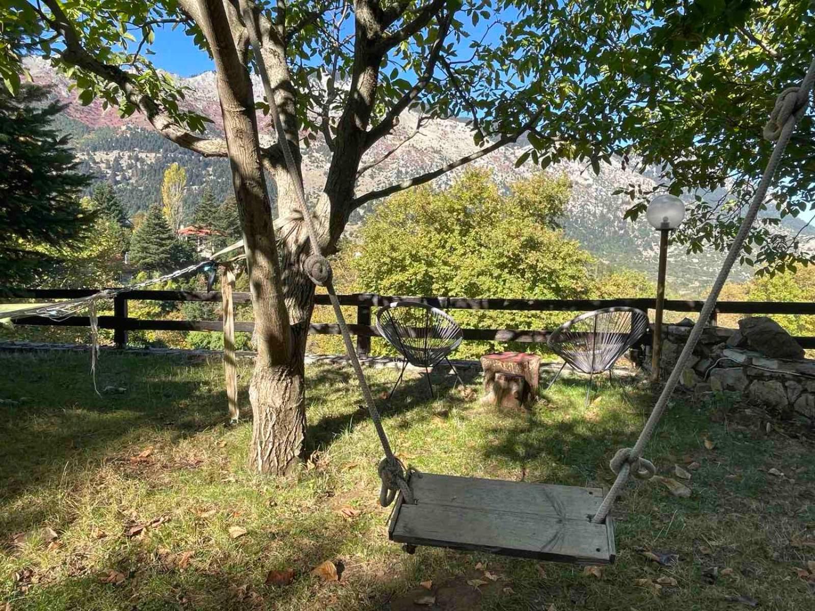 Pinecone Lodge, Eptalofos Wellness Garden Chalet