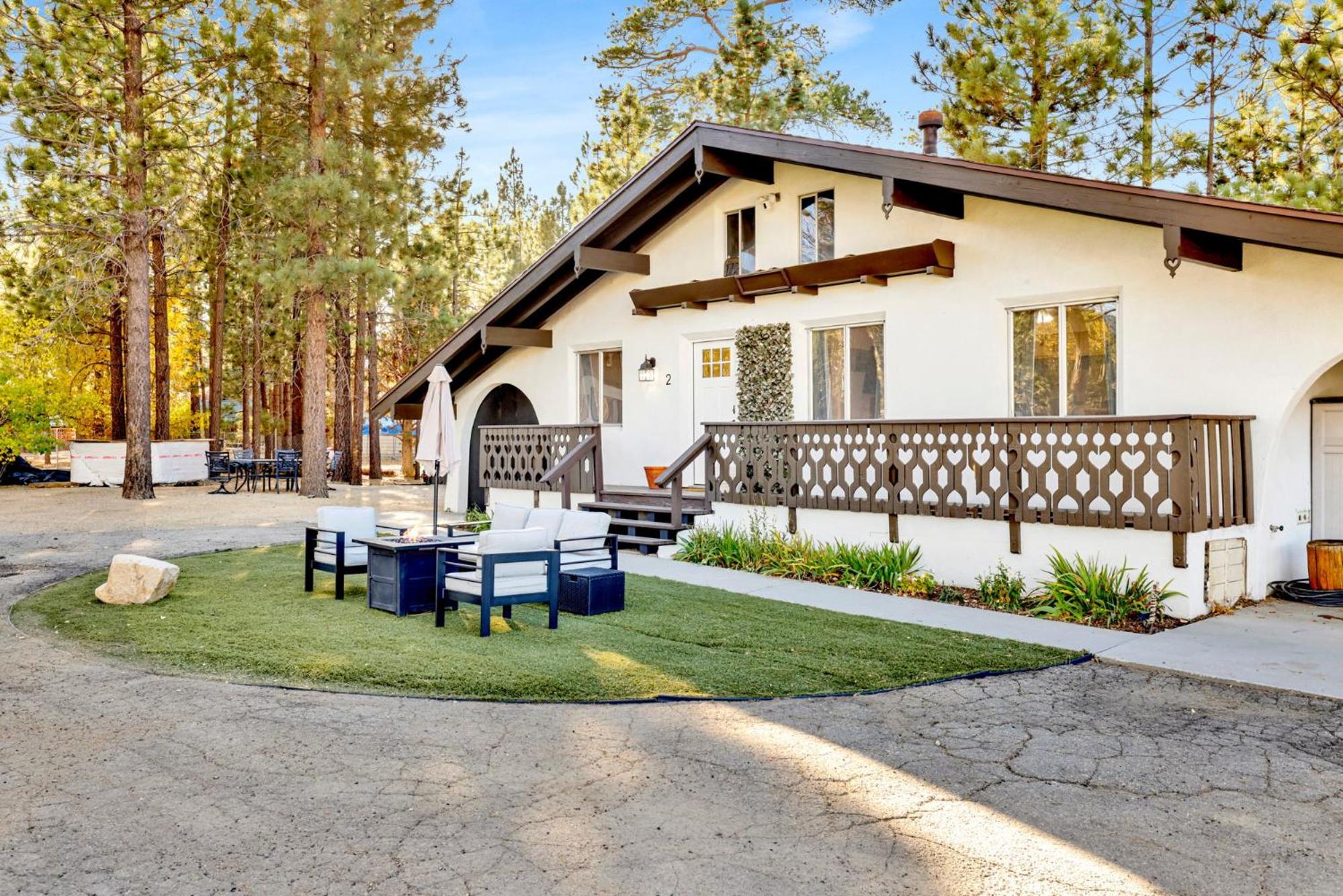 The woodside cottage #2505