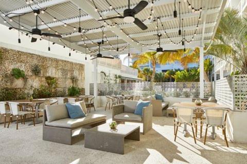 Rosemary District with Patio and in walking Distance to Downtown 3 Month Minimum