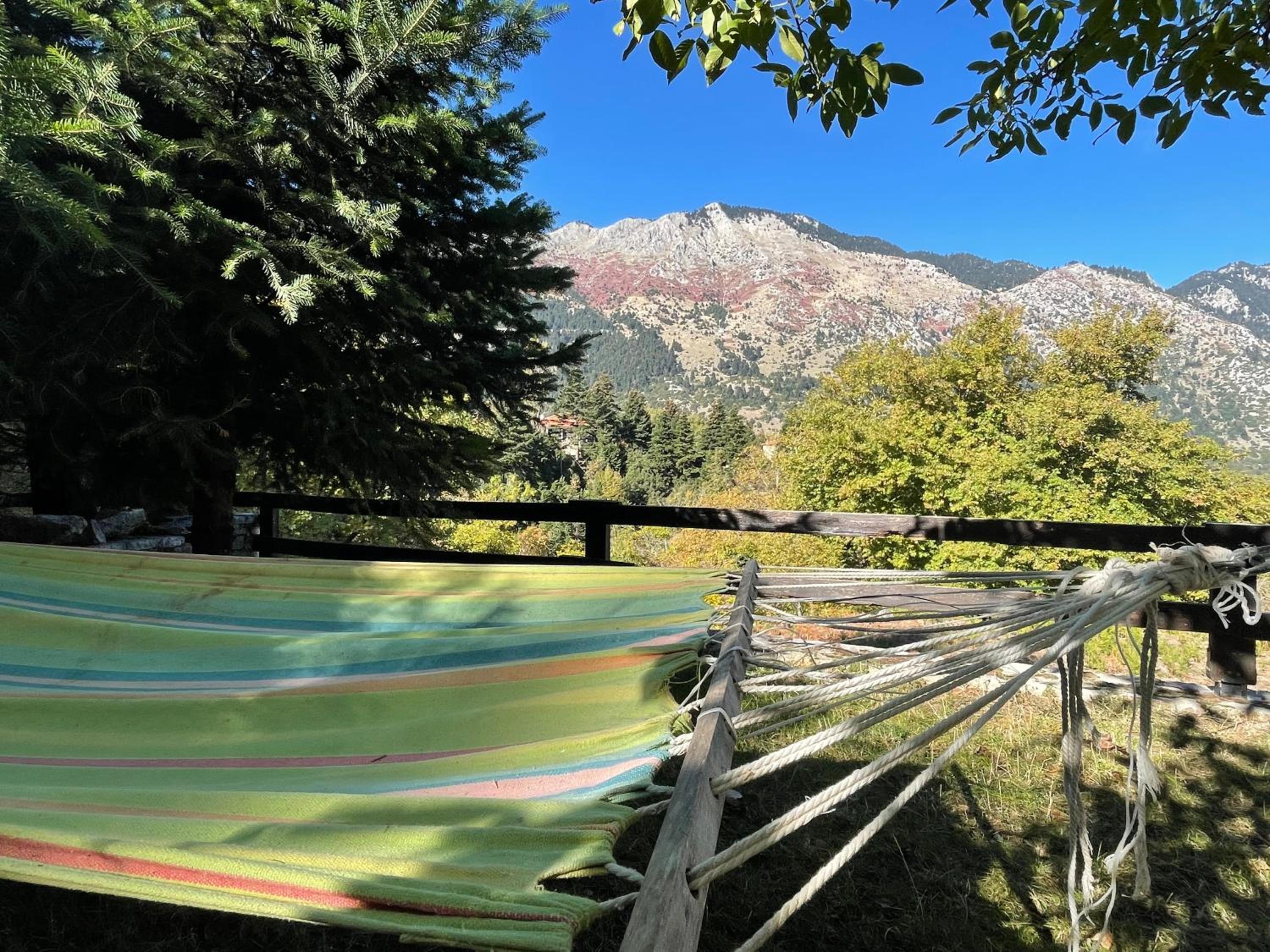 Pinecone Lodge, Eptalofos Wellness Garden Chalet
