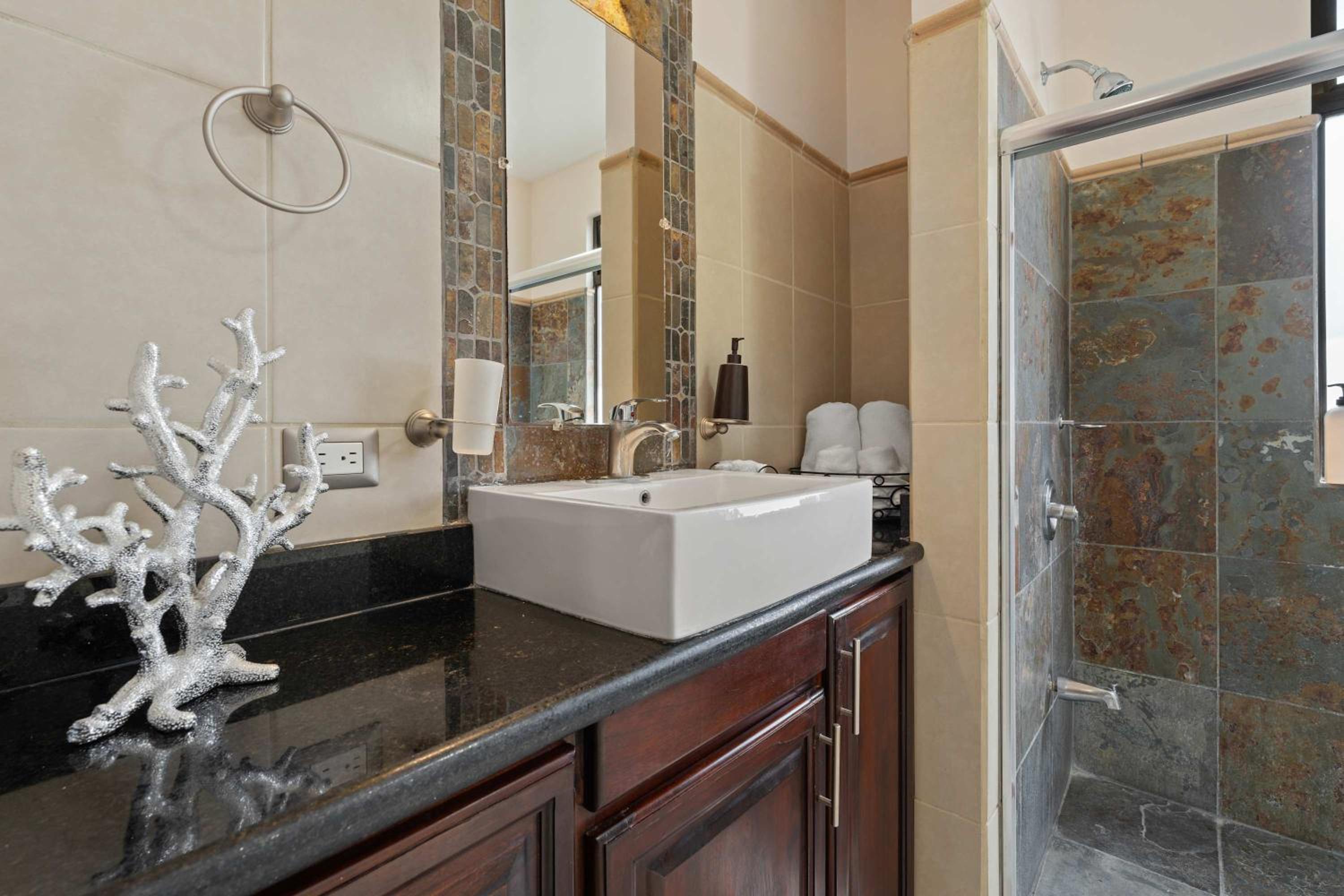 Villa with Pool, Gated Playas del Coco Getaway