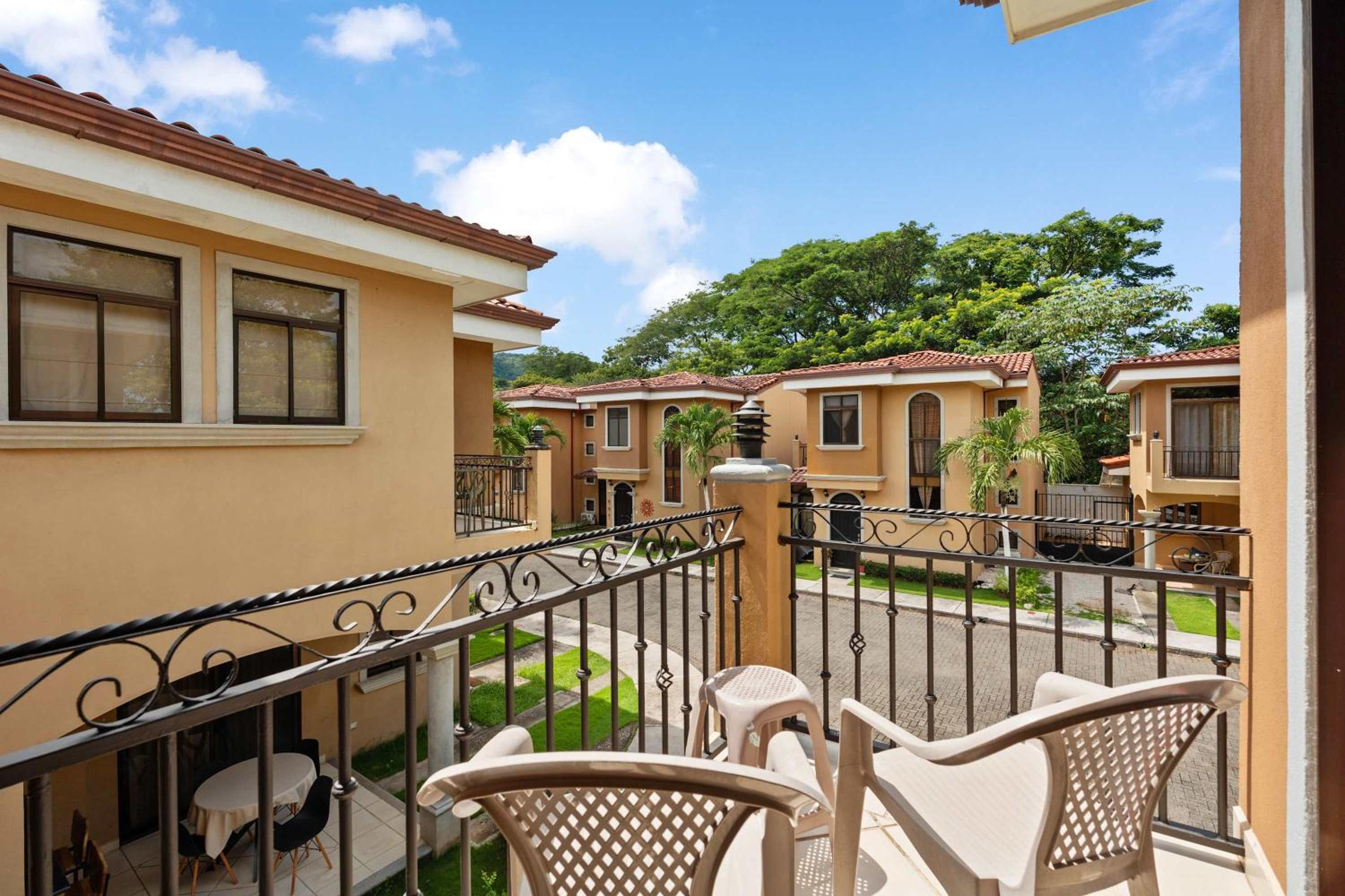 Villa with Pool, Gated Playas del Coco Getaway