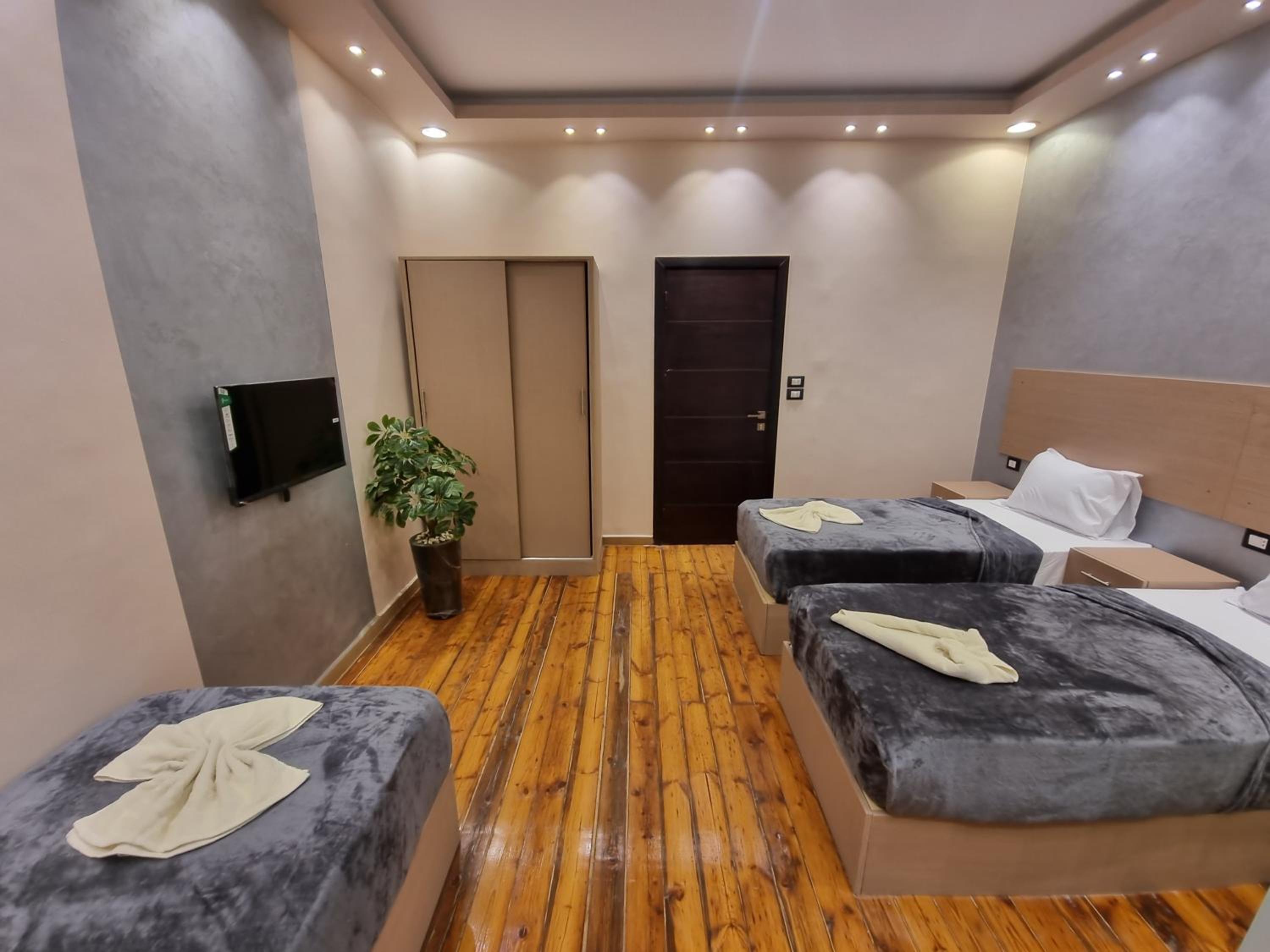 Plaza Group Hotel