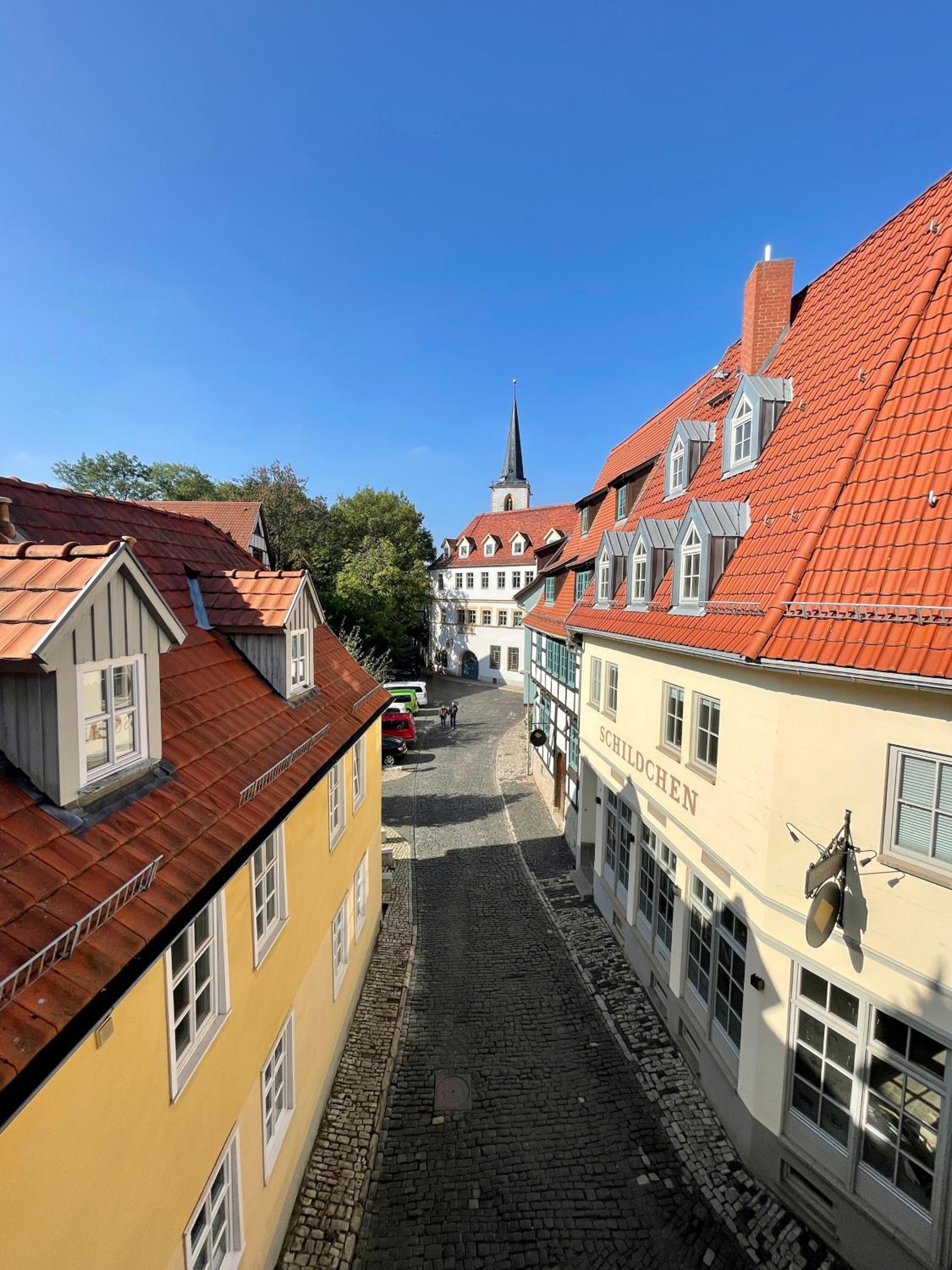 Ferienwohnung Schildblick Modernes Apartment direkt in der Altstadt von Erfurt nahe der Krämerbrücke - beste Innenstadtlage