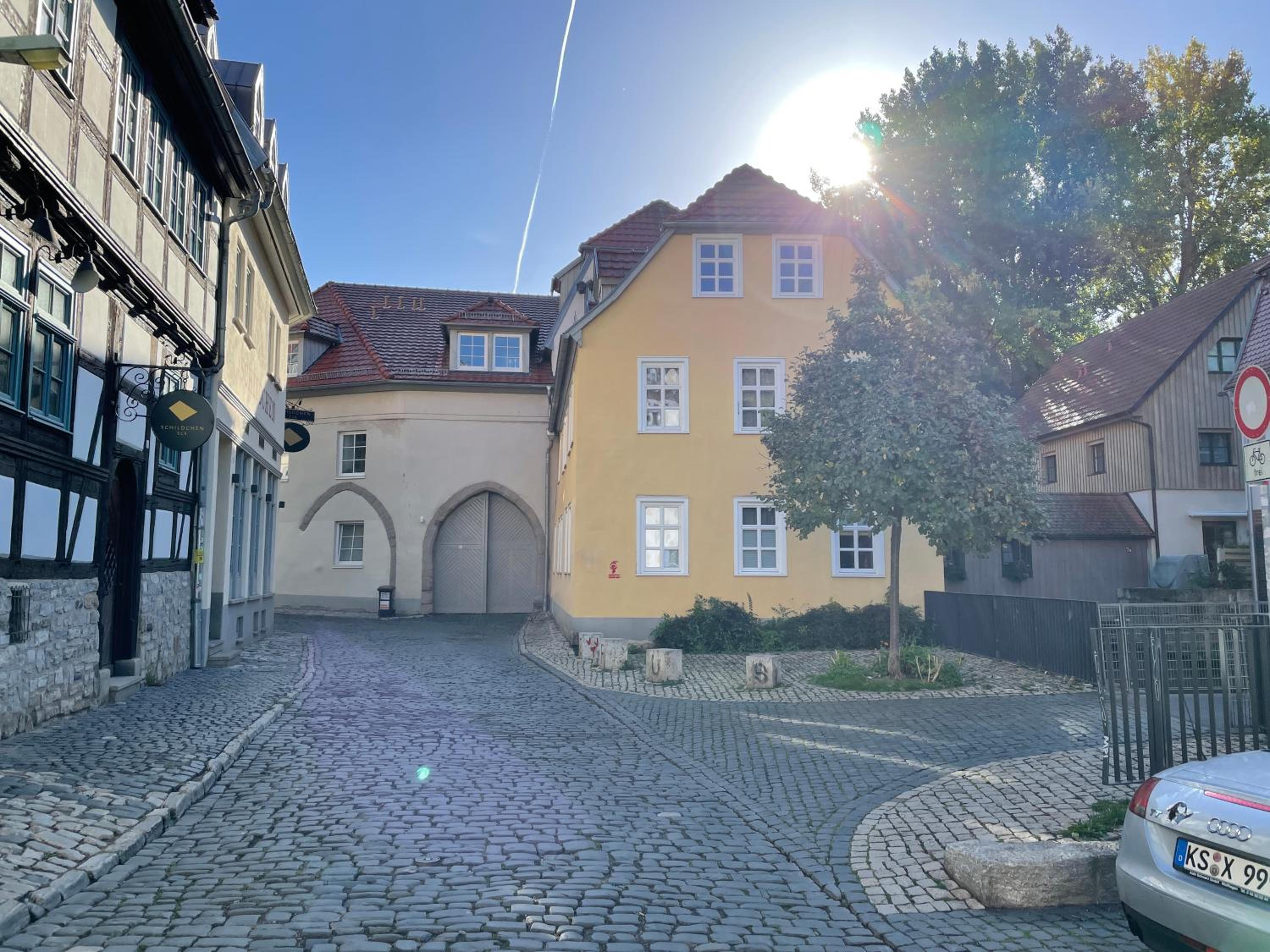 Ferienwohnung Schildblick Modernes Apartment direkt in der Altstadt von Erfurt nahe der Krämerbrücke - beste Innenstadtlage