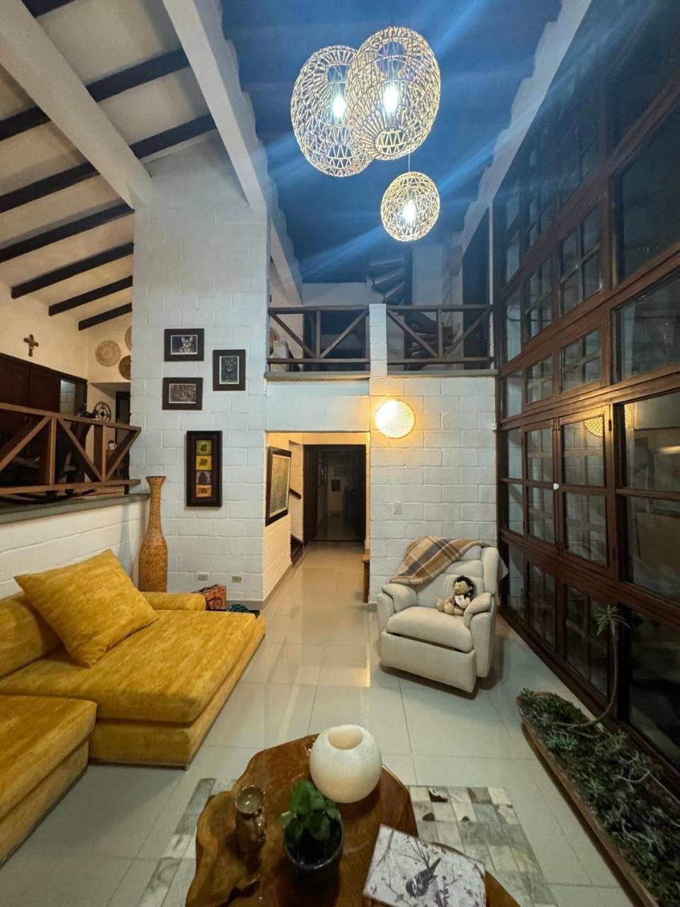 Hotel MACA lago calima