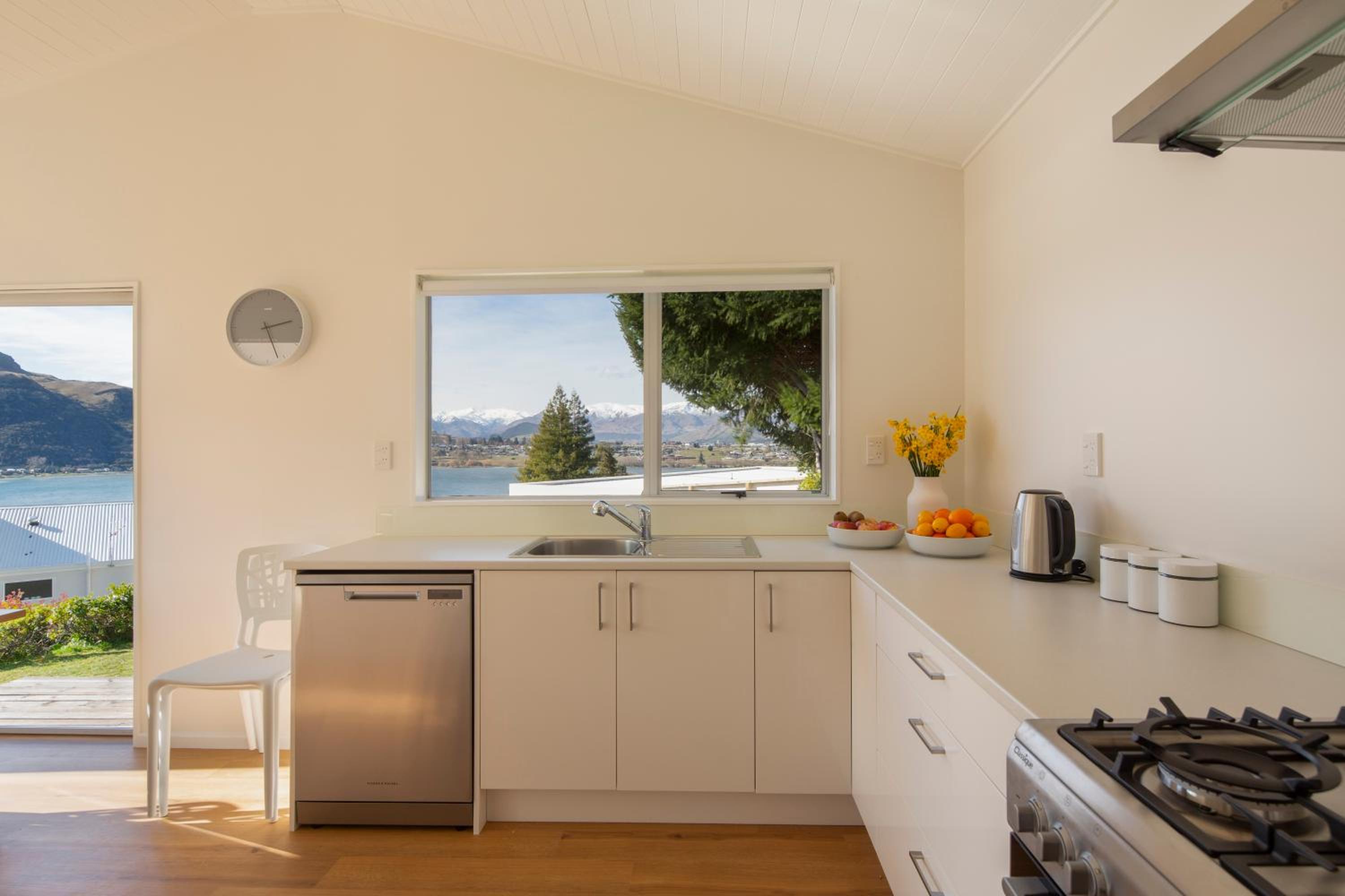 Sunny cottage with lake views view 4