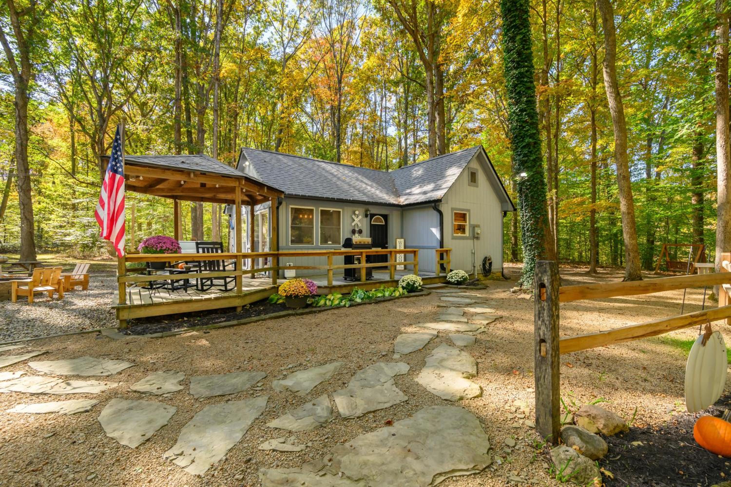 Bloomington Vacations - A Relaxation Station - Property Image 1