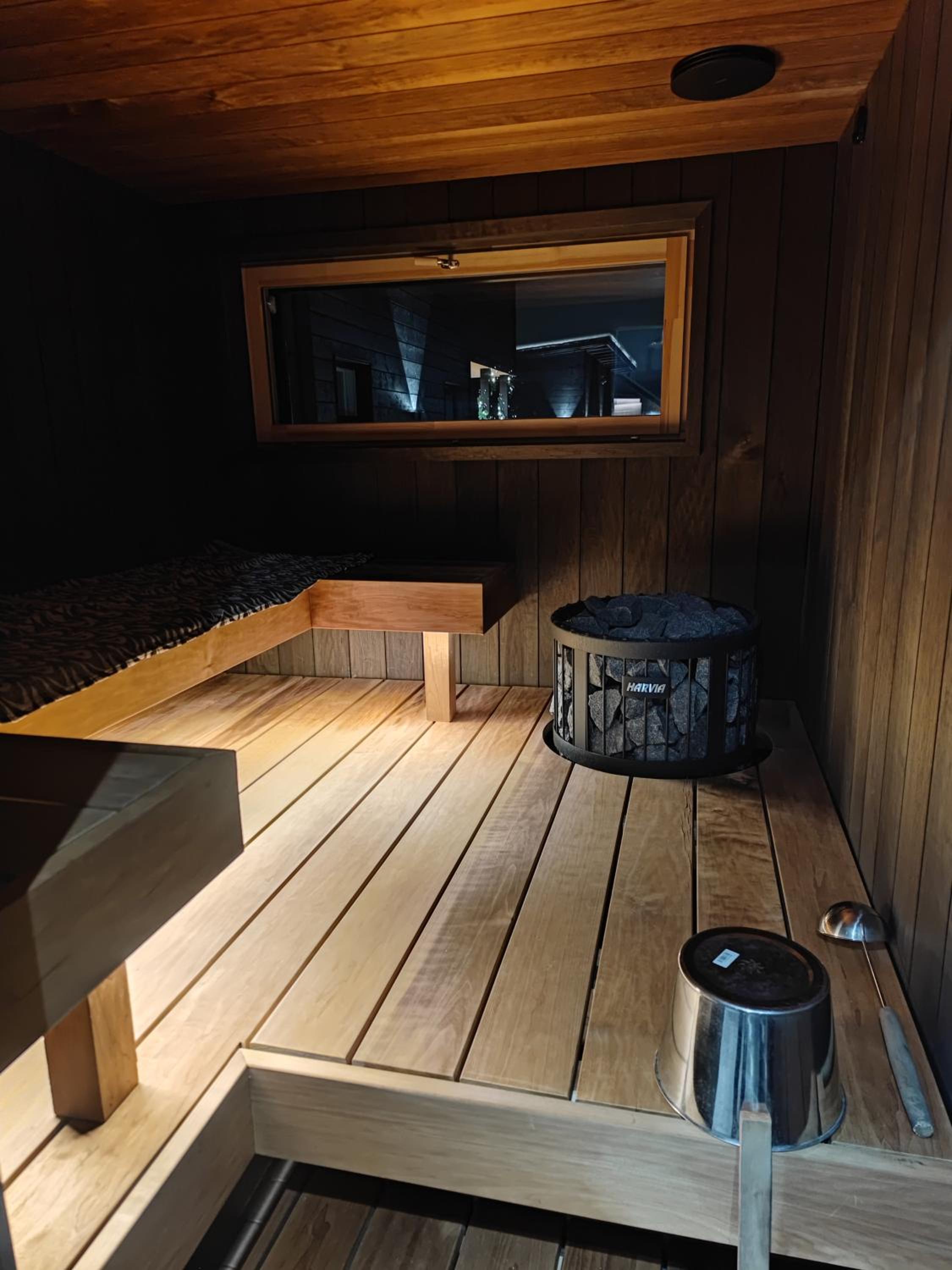 Villa Pajunkissa with Jacuzzi and Sauna