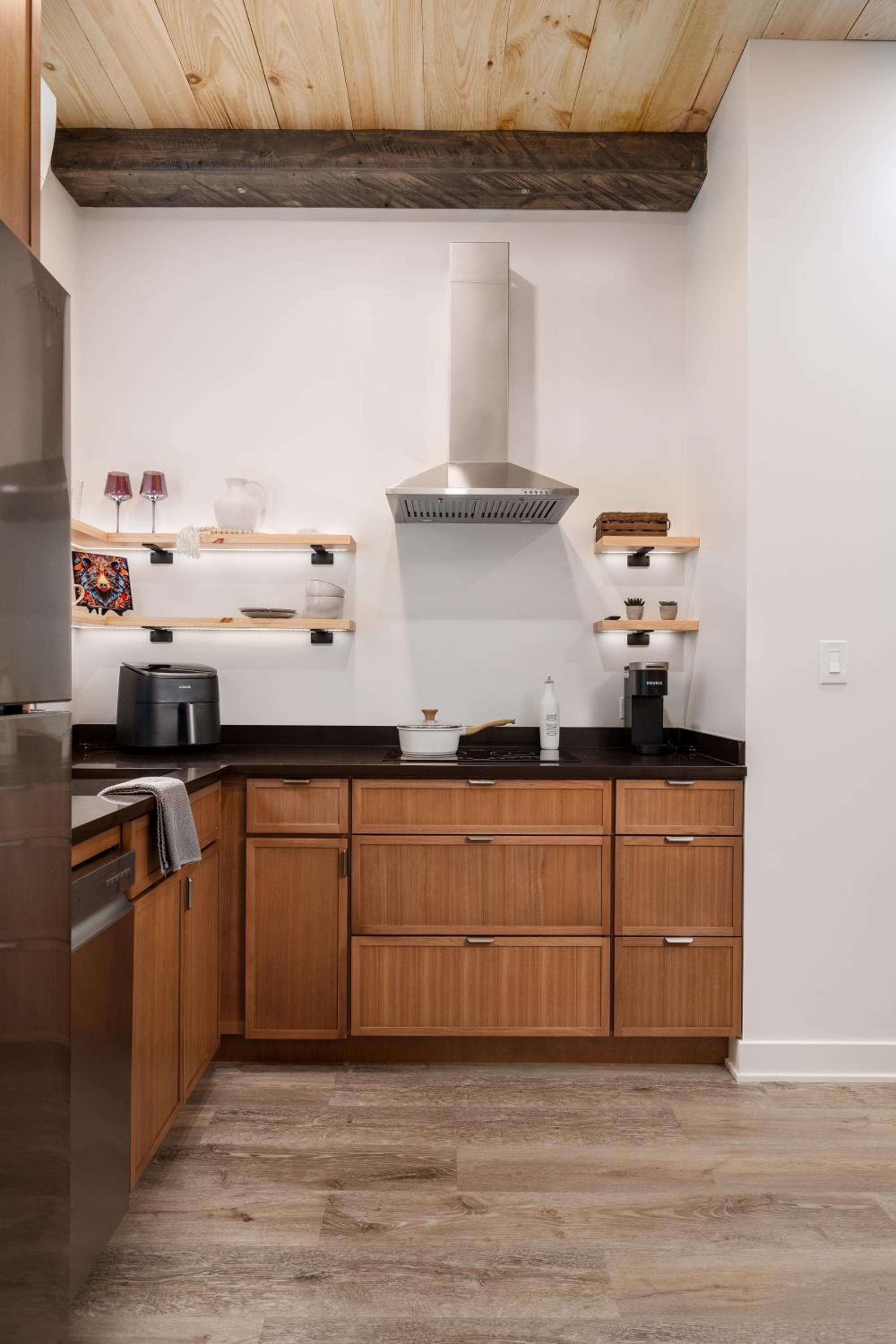 Chicago Vacations - Pulaski Point Properties - Property Image 9